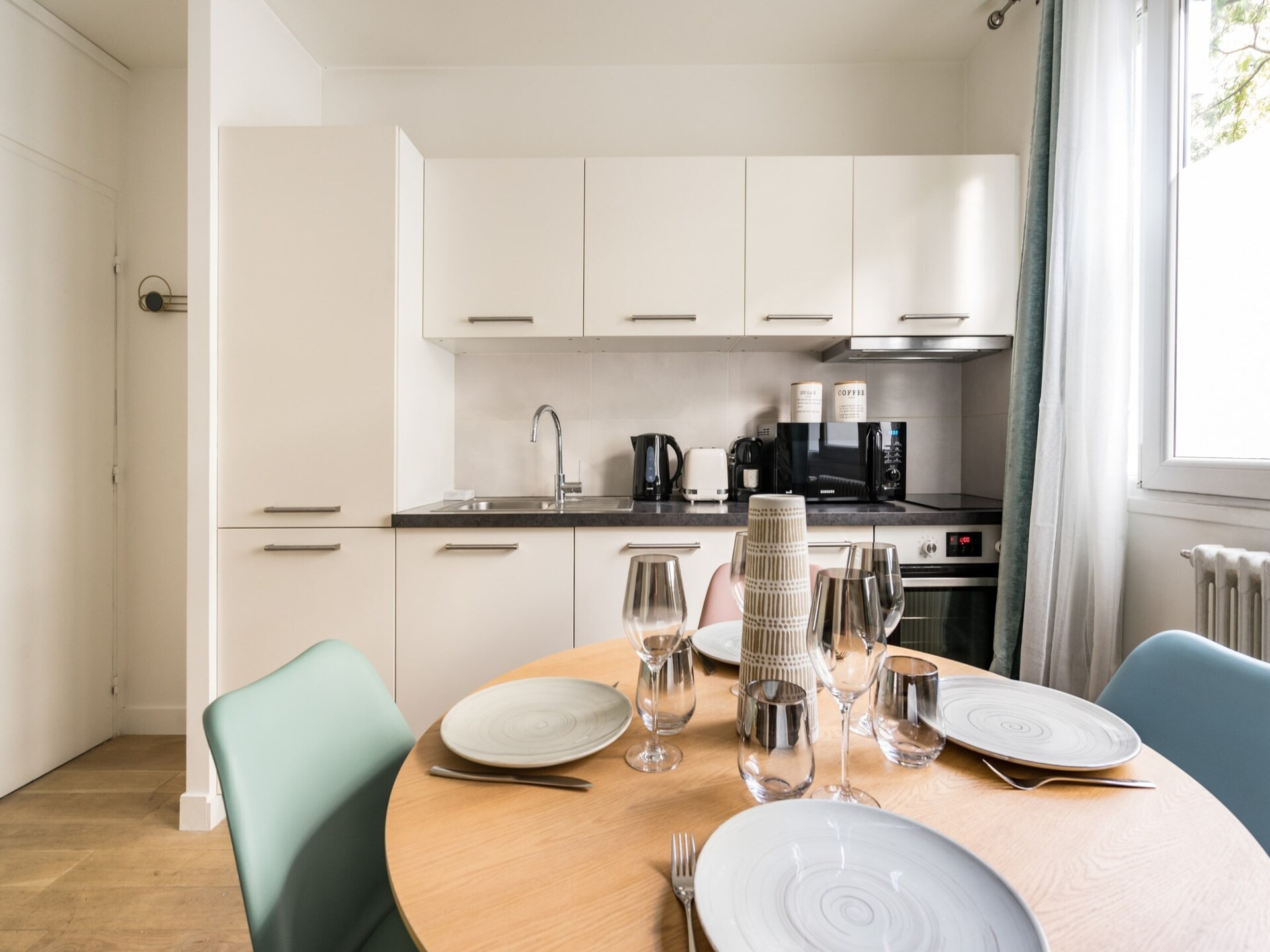 Gerenoveerd appartement met 2 slaapkamers in levendig 13e arrondissement - foto 3