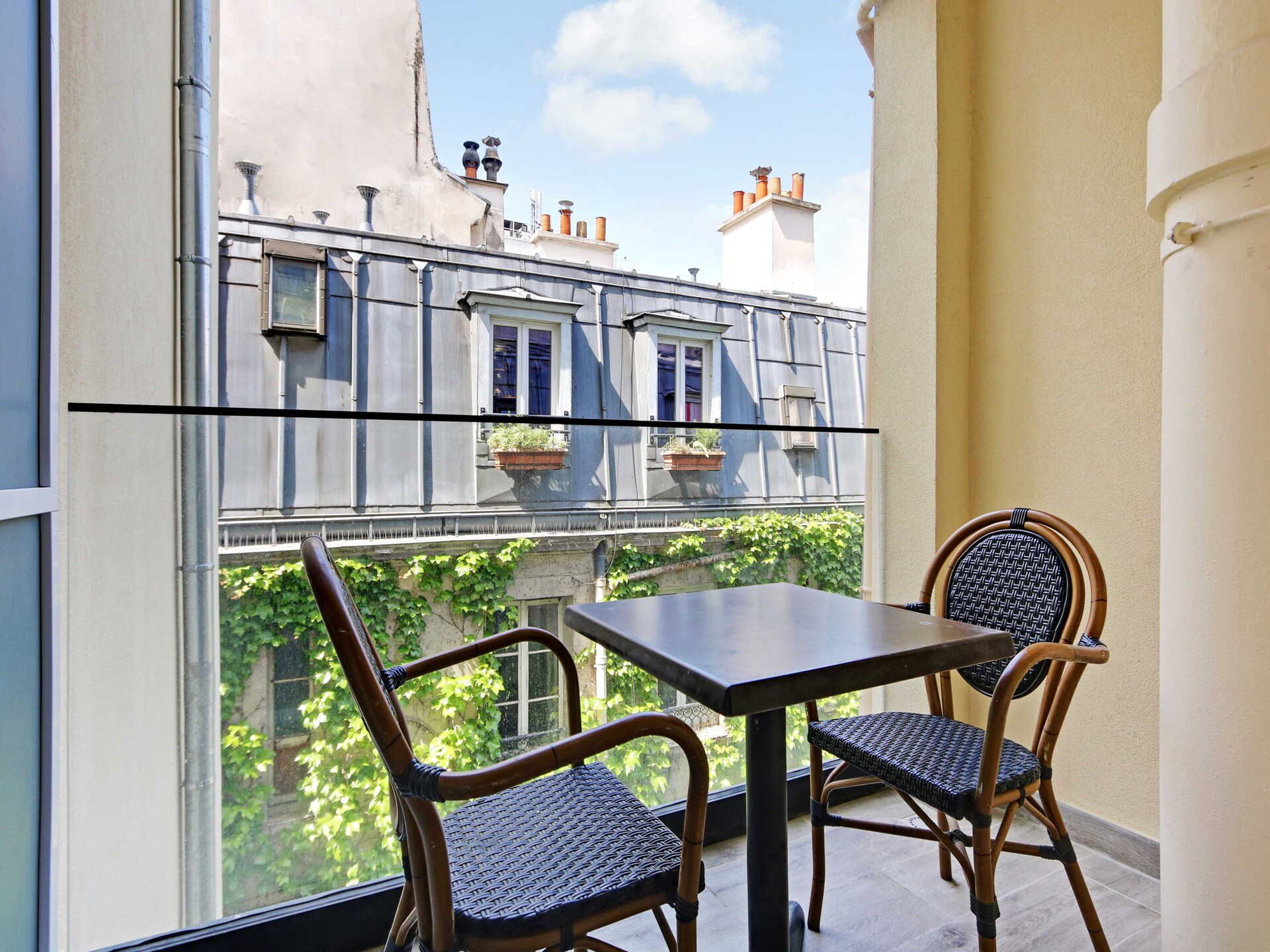 Elegant appartement in La Roquette, Parijs – 2 slaapkamers, vlakbij Square Colbert - foto 4