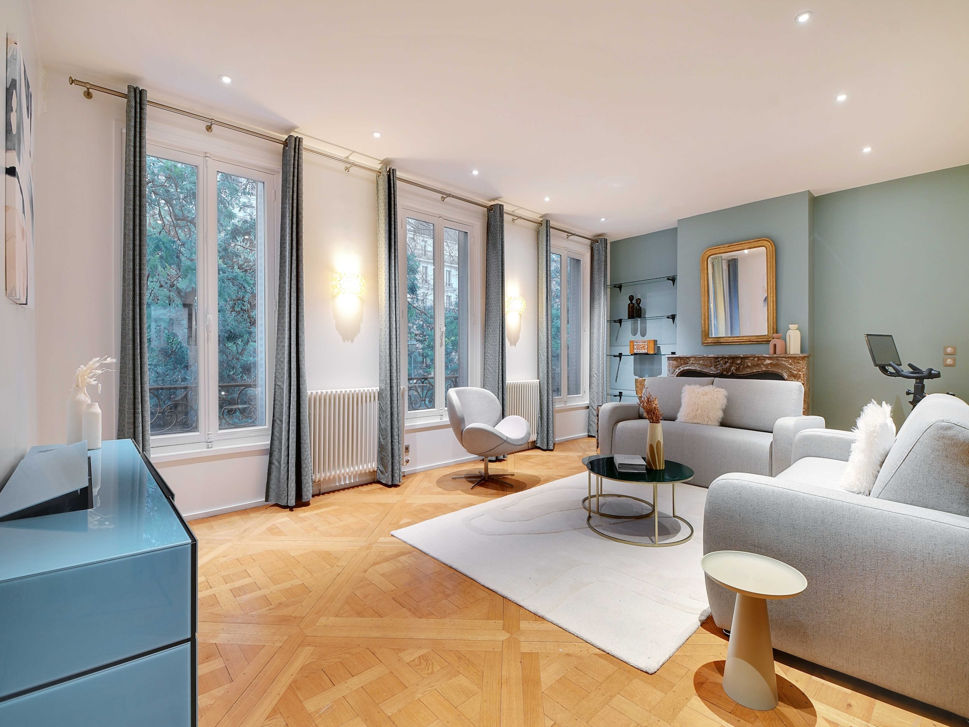 Stijlvol appartement met 4 slaapkamers in het 17e arrondissement, vlakbij metro Pereire - foto 23