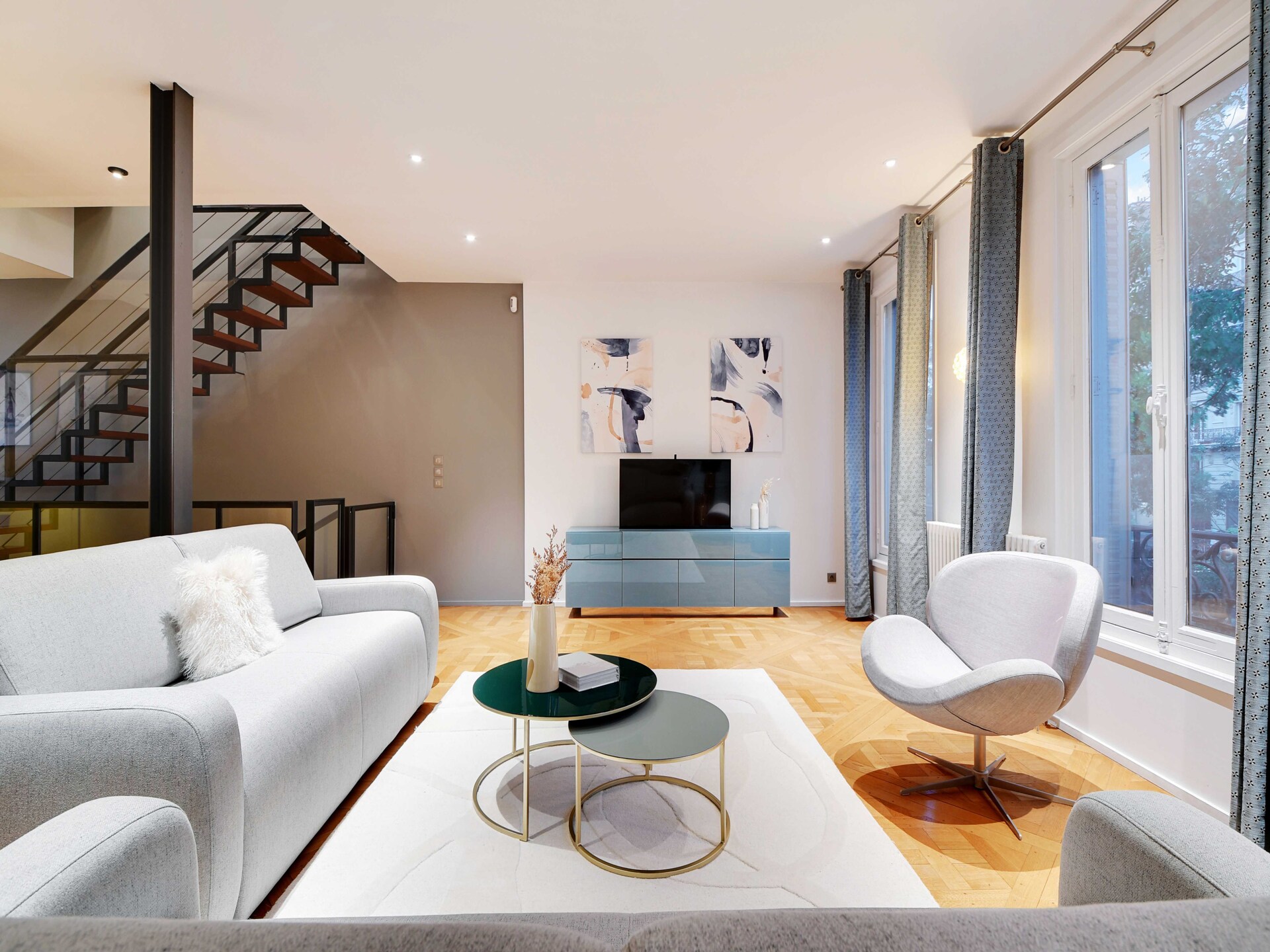 Stijlvol appartement met 4 slaapkamers in het 17e arrondissement, vlakbij metro Pereire - foto 26