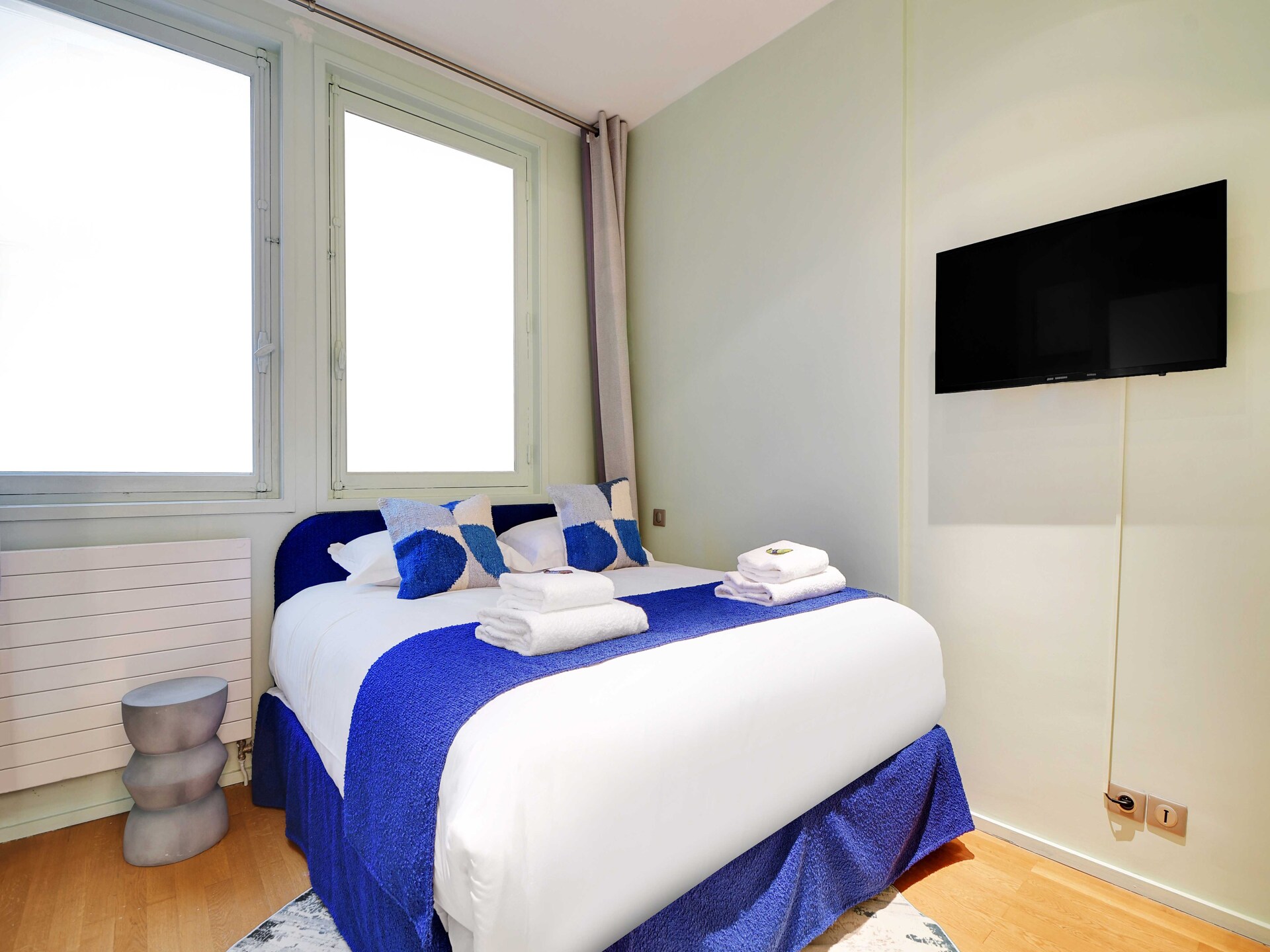 Stijlvol appartement met 4 slaapkamers in het 17e arrondissement, vlakbij metro Pereire - foto 44