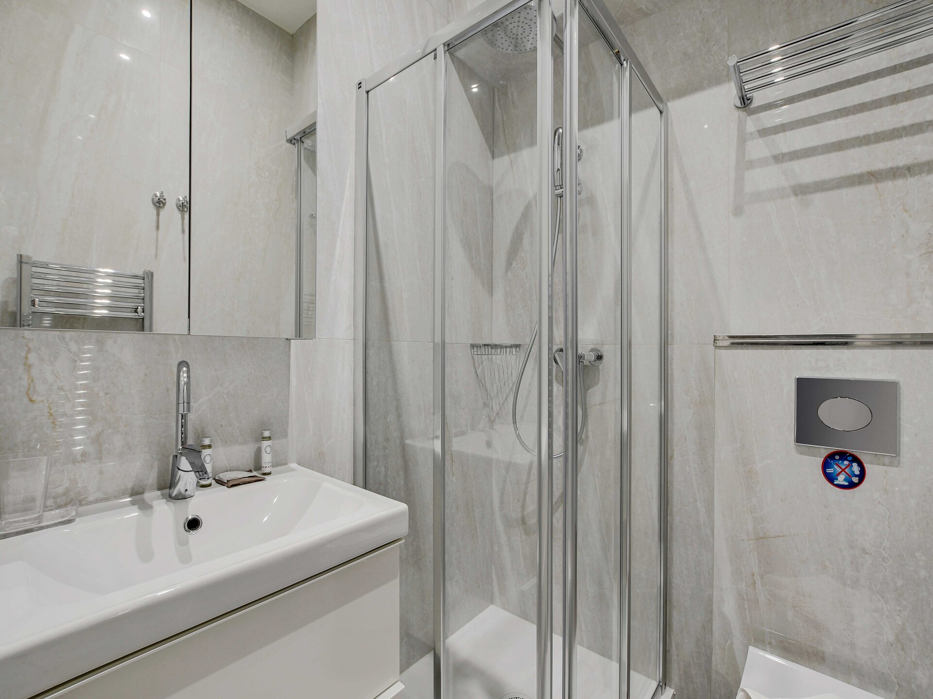 Charmante studio in Batignolles, 17e arrondissement – vlakbij parken en metrowijk - foto 5