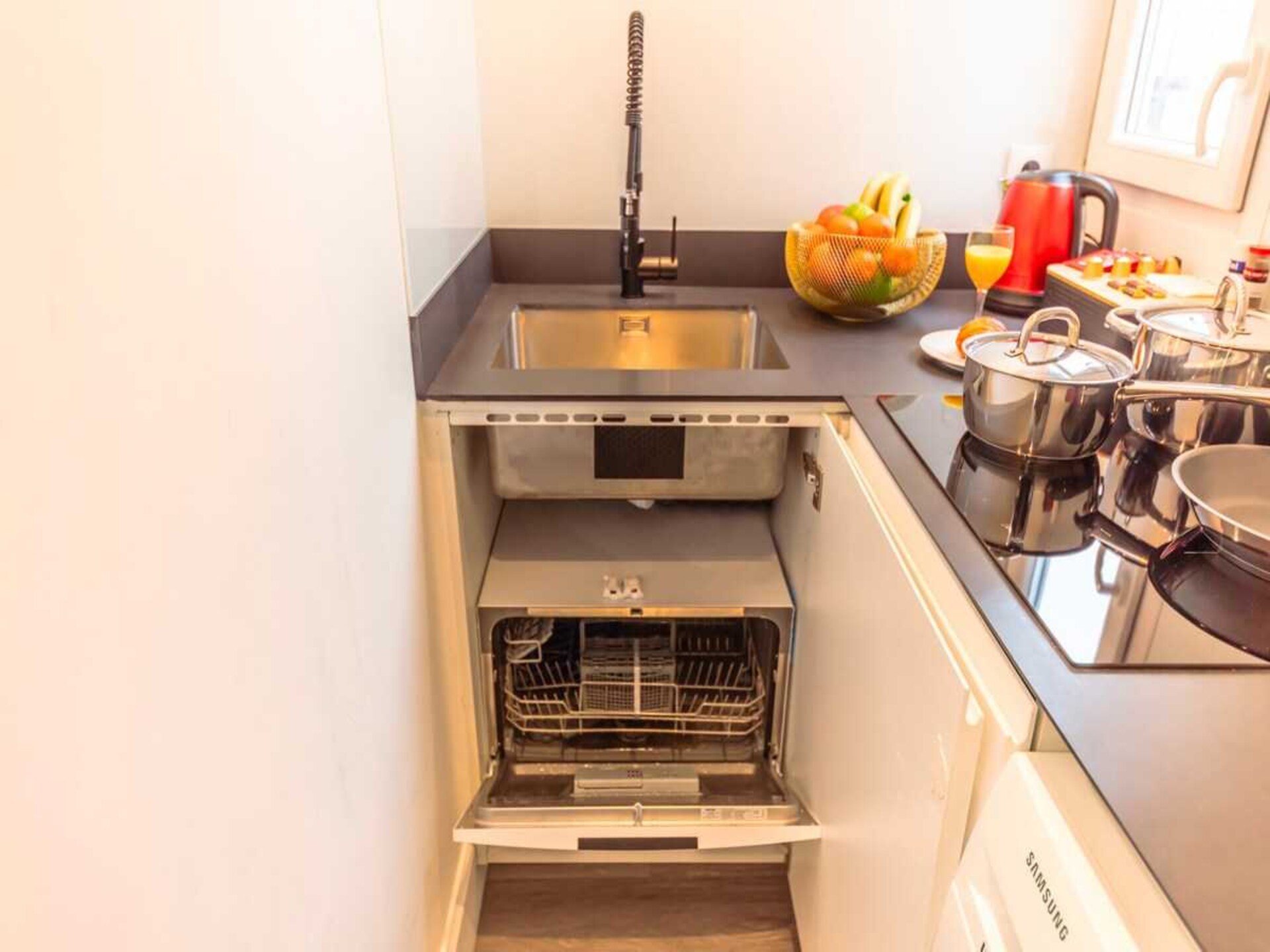 Knus appartement voor 2 in de sfeervolle wijk Père-Lachaise, Parijs - foto 15