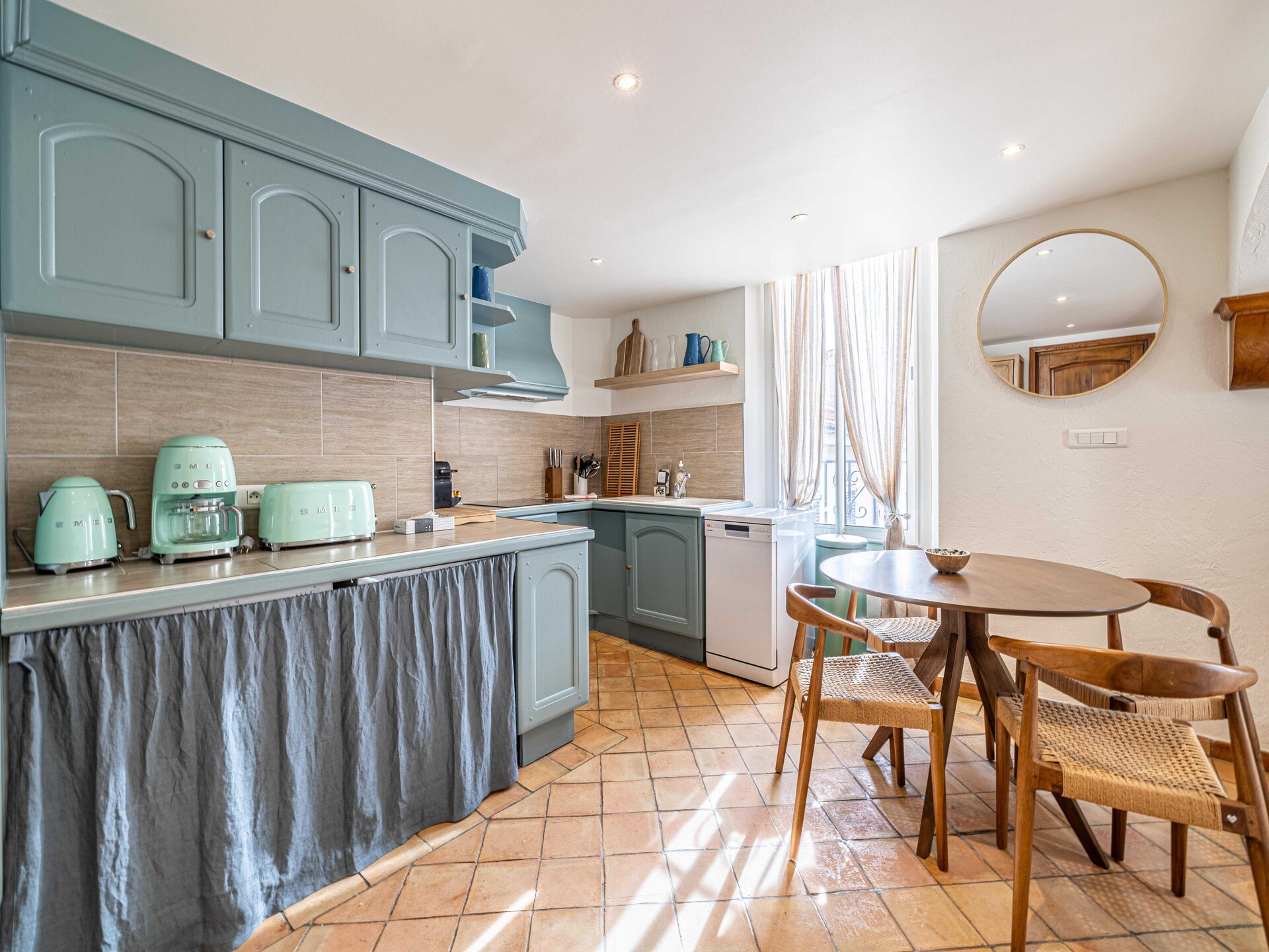 Authentiek appartement in Le Suquet, Cannes – 2 slaapkamers, 4 personen - foto 2