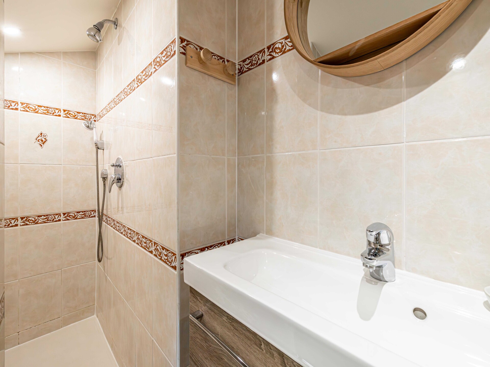 Authentiek appartement in Le Suquet, Cannes – 2 slaapkamers, 4 personen - foto 13