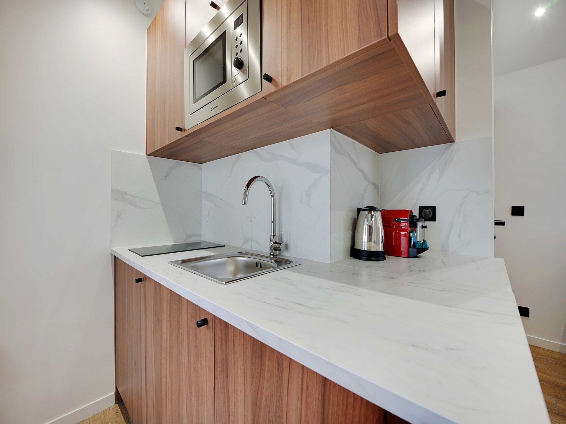 Modern gerenoveerd appartement voor 4 personen in Aubervilliers - foto 2