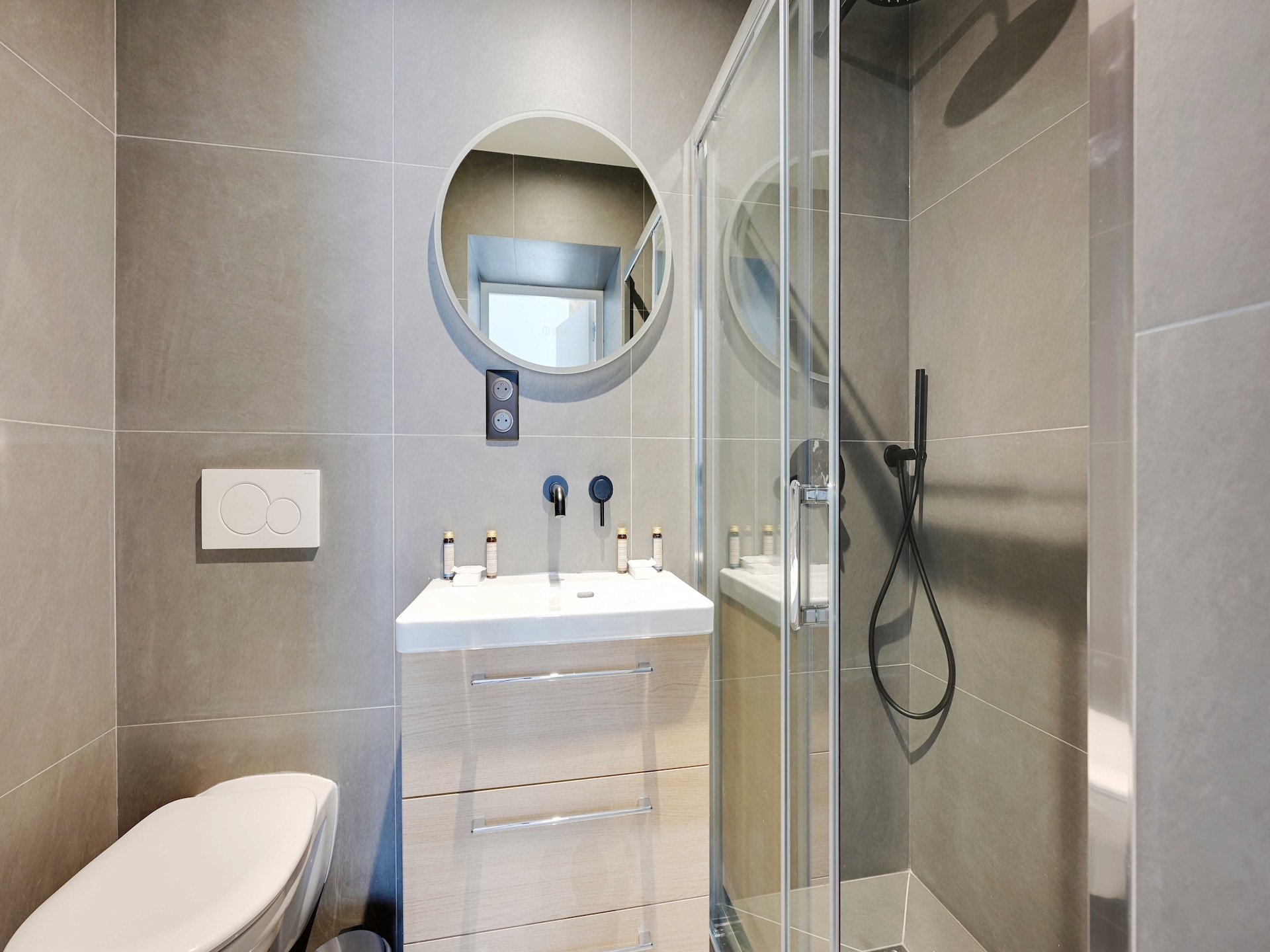 Modern gerenoveerd appartement voor 4 personen in Aubervilliers - foto 5