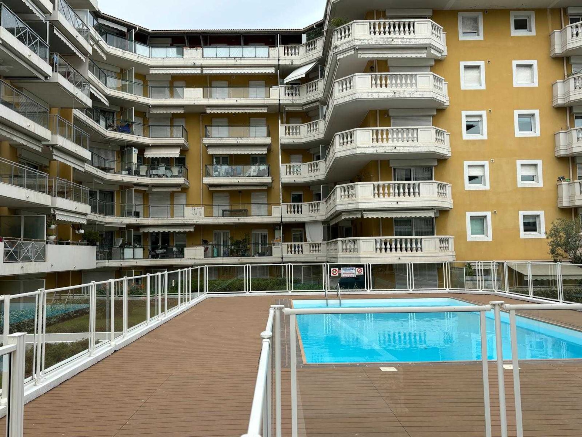 Charmant appartement met zwembad en balkon in hartje Nice - foto 14