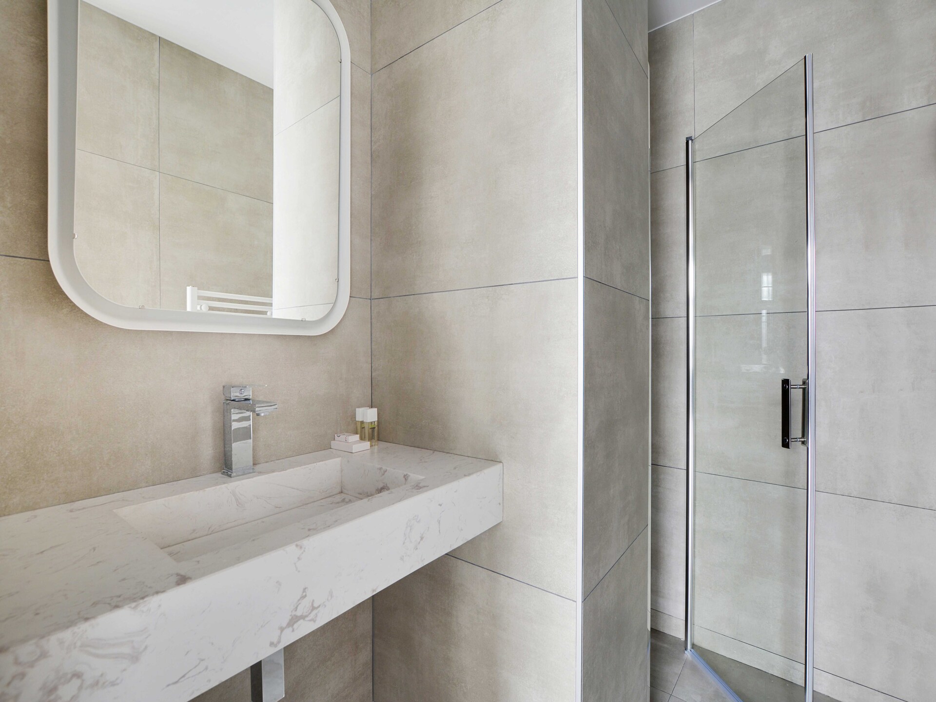 Kleurrijk familie-appartement 150m² bij Place de la Bastille - foto 18