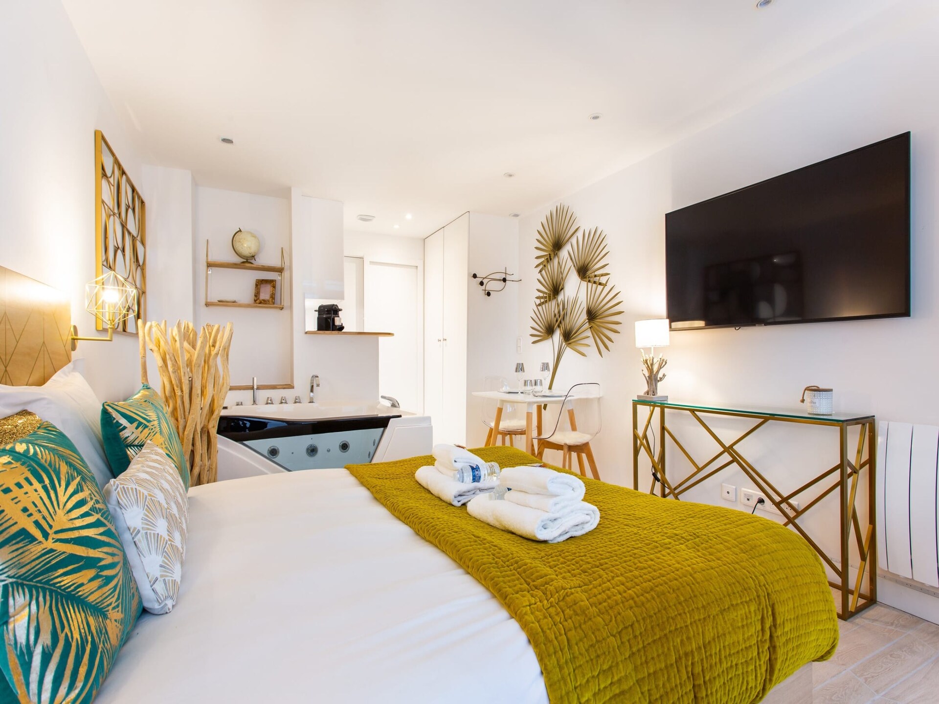 Licht studio-appartement in de levendige wijk Batignolles, Parijs - foto 8