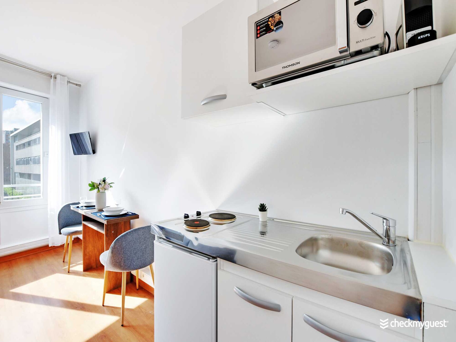 Compacte studio in Parijs: knusse luxe bij Parc Georges Brassens - foto 8