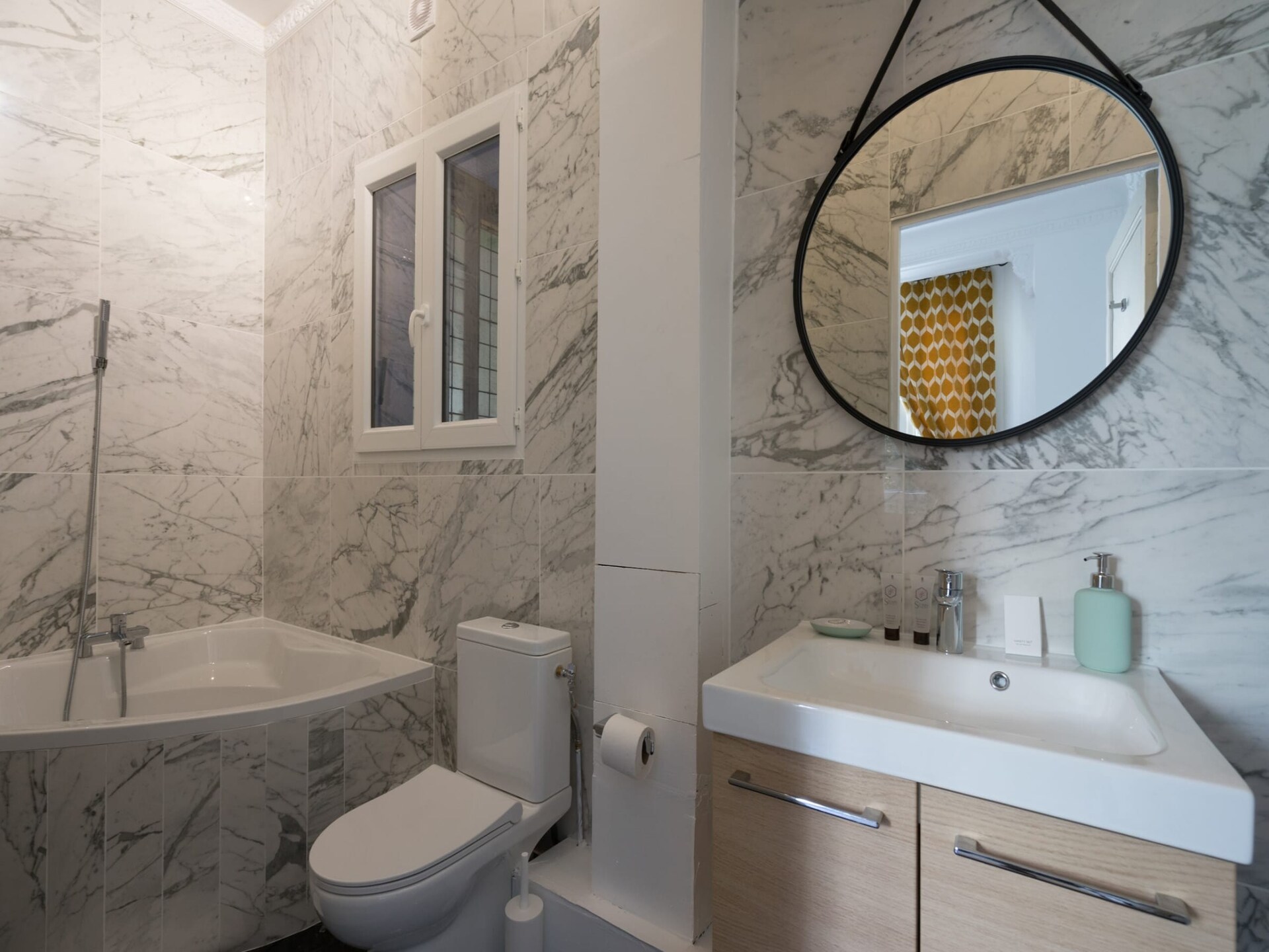 Rustig familie-appartement 130m² in Auteuil, vlakbij Bois de Boulogne - foto 14