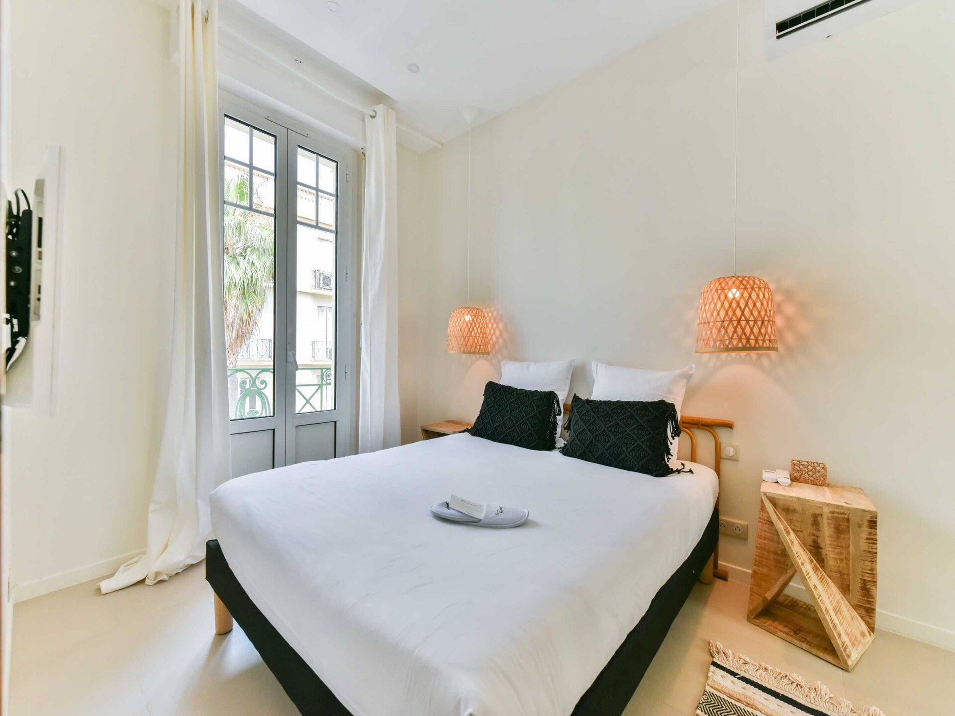 Gerenoveerd appartement op 4 minuten van het strand in Juan-les-Pins - foto 12