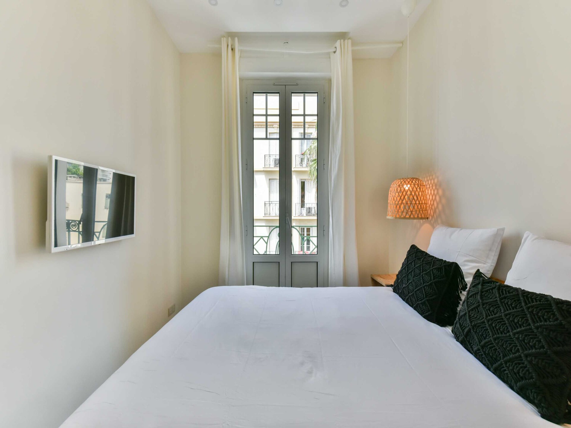 Gerenoveerd appartement op 4 minuten van het strand in Juan-les-Pins - foto 14