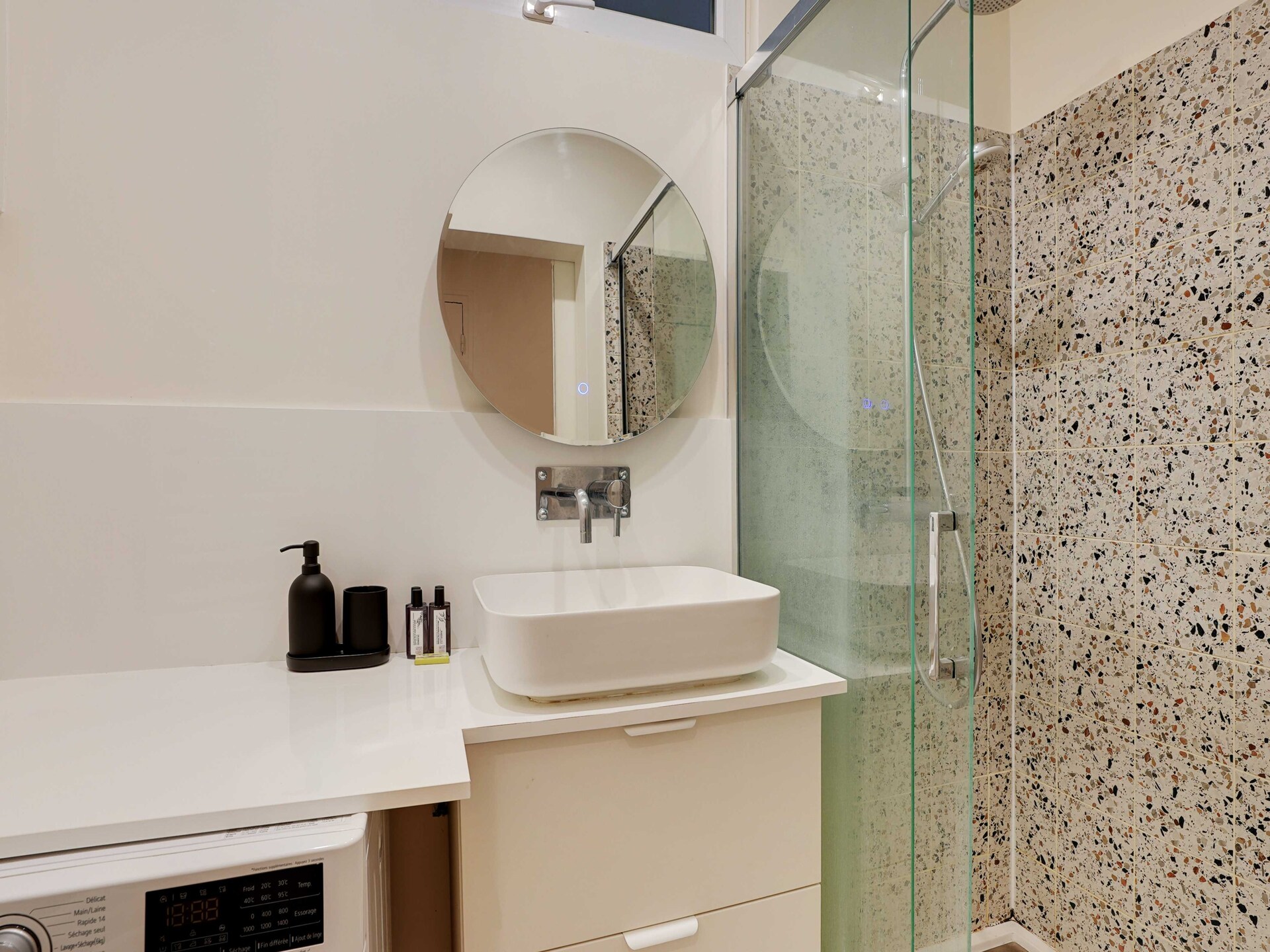 Ruim 3-slaapkamerappartement in hartje Clignancourt, vlakbij Sacré-Cœur - foto 5