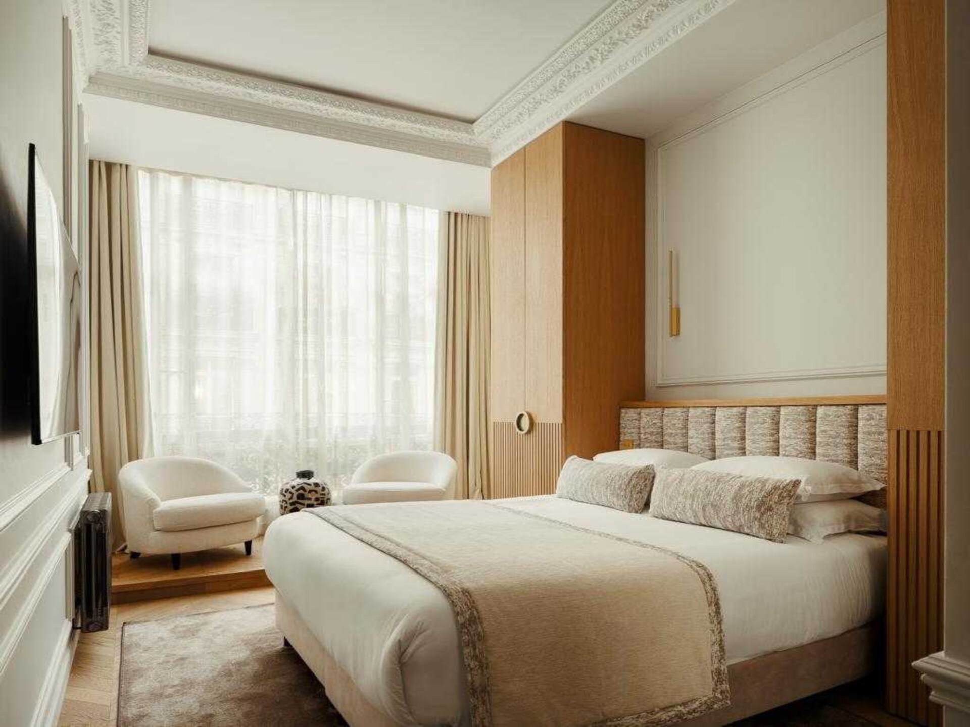 Verfijnd 4-slaapkamerappartement direct aan de Champs-Élysées - foto 13