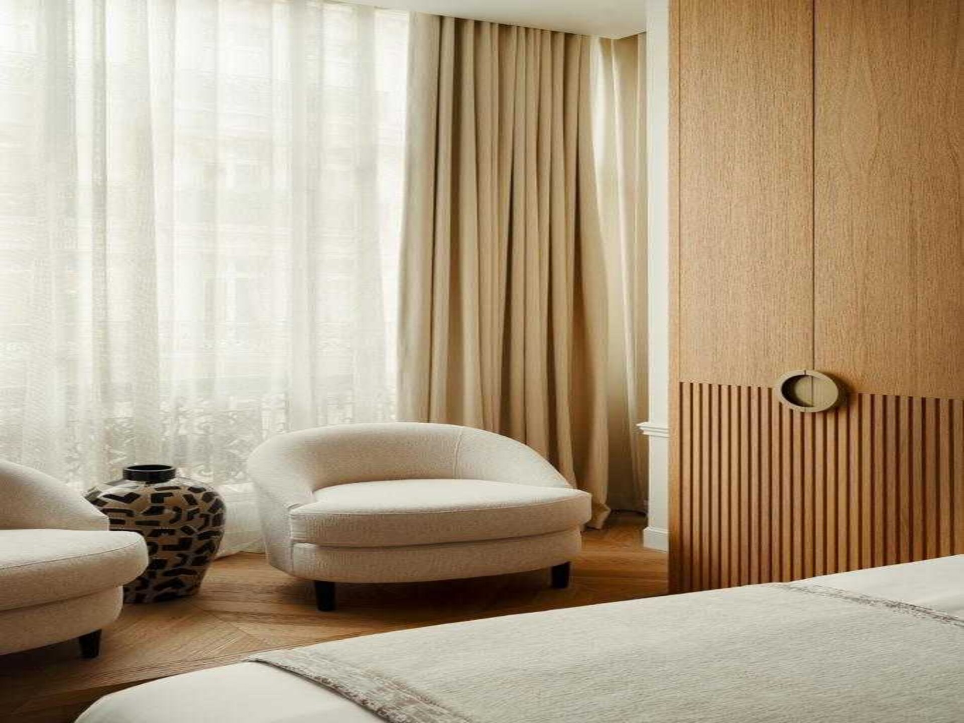 Verfijnd 4-slaapkamerappartement direct aan de Champs-Élysées - foto 15
