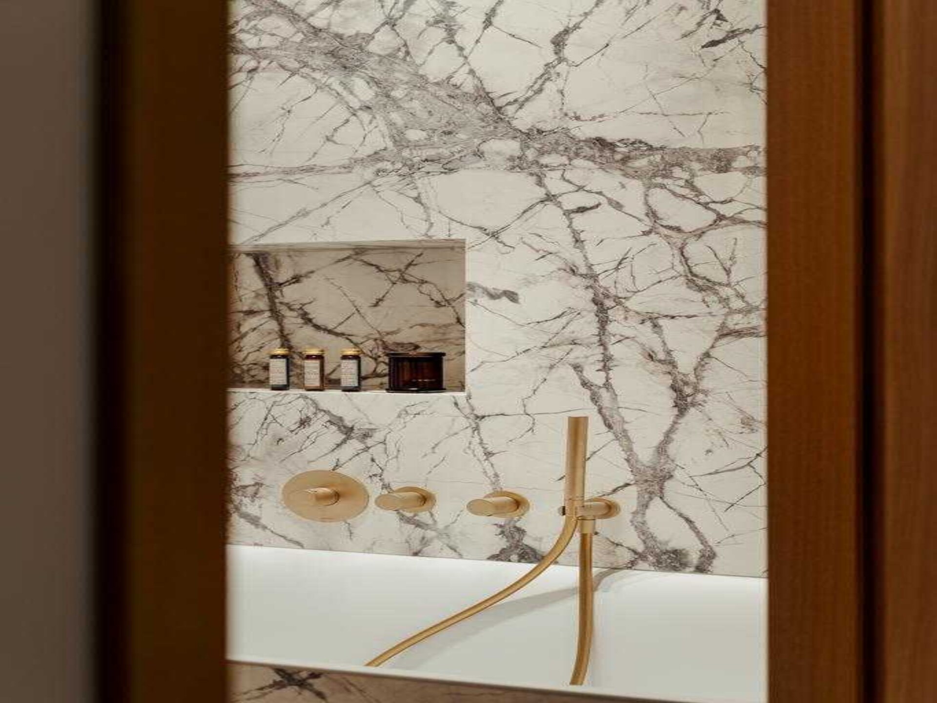 Verfijnd 4-slaapkamerappartement direct aan de Champs-Élysées - foto 19