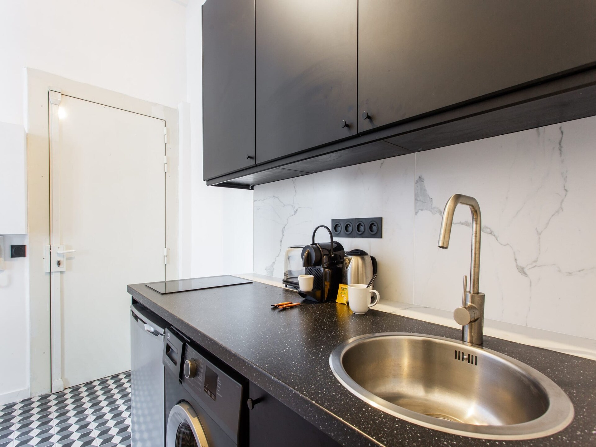 Compacte studio in levendig 12e arrondissement, vlakbij Coulée Verte - foto 7