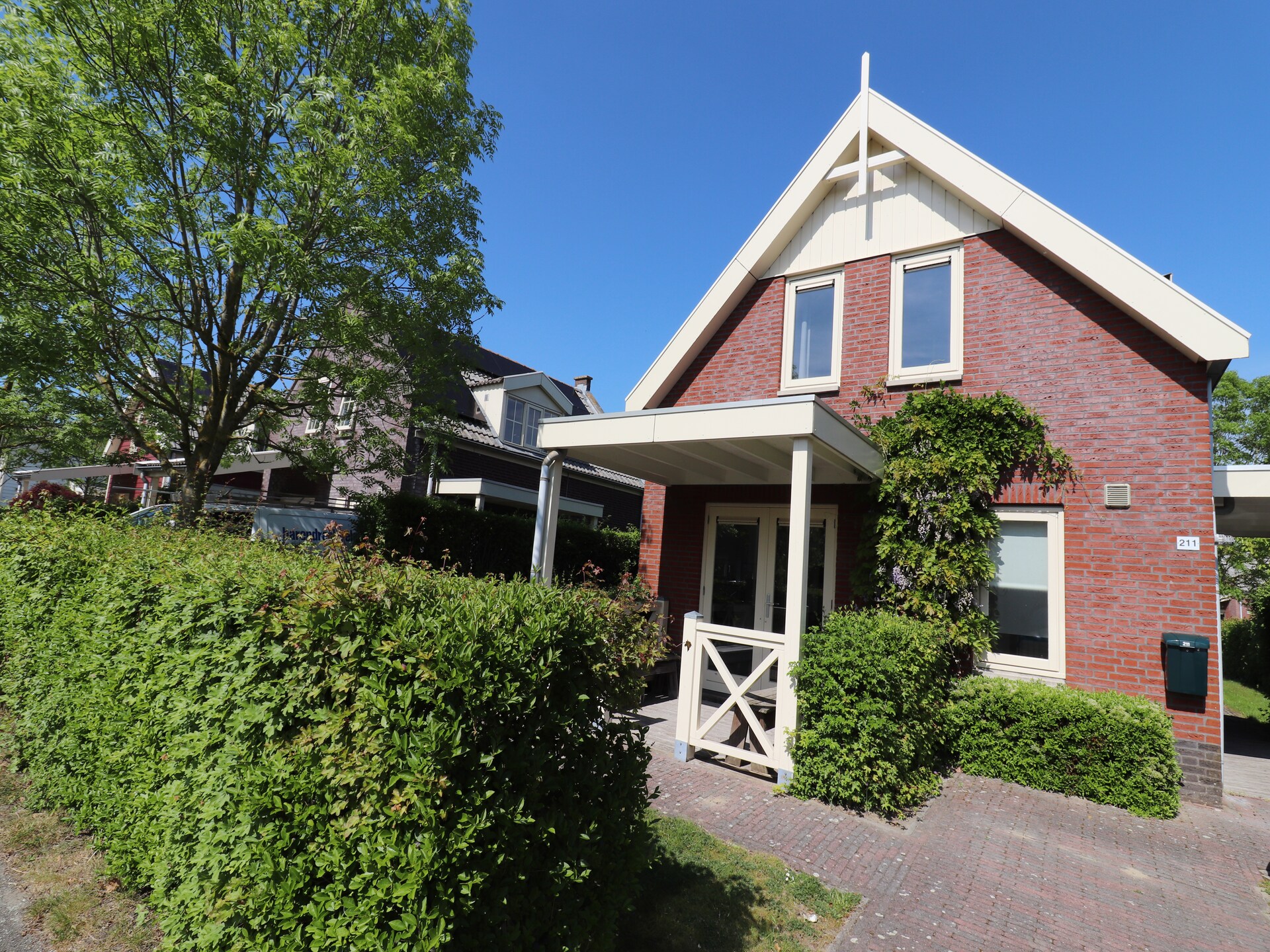 Vrijstaand vakantiehuis aan het water met eigen aanlegsteiger in Simonshaven - foto 4