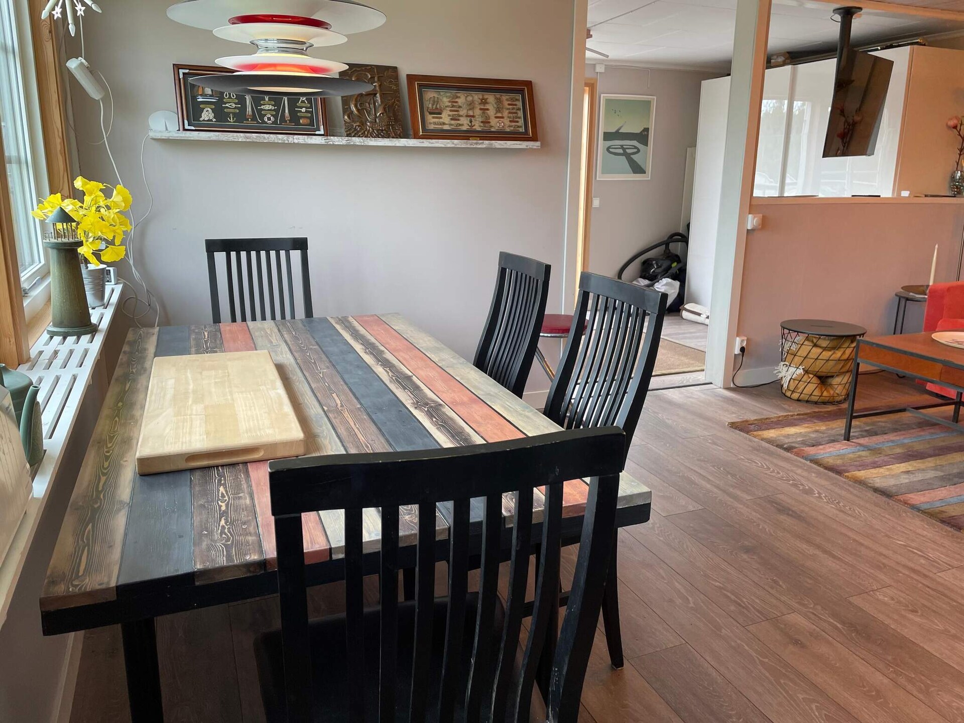 Knus Zweeds vakantiehuis aan het Hjälmaren meer met uitzicht - foto 13