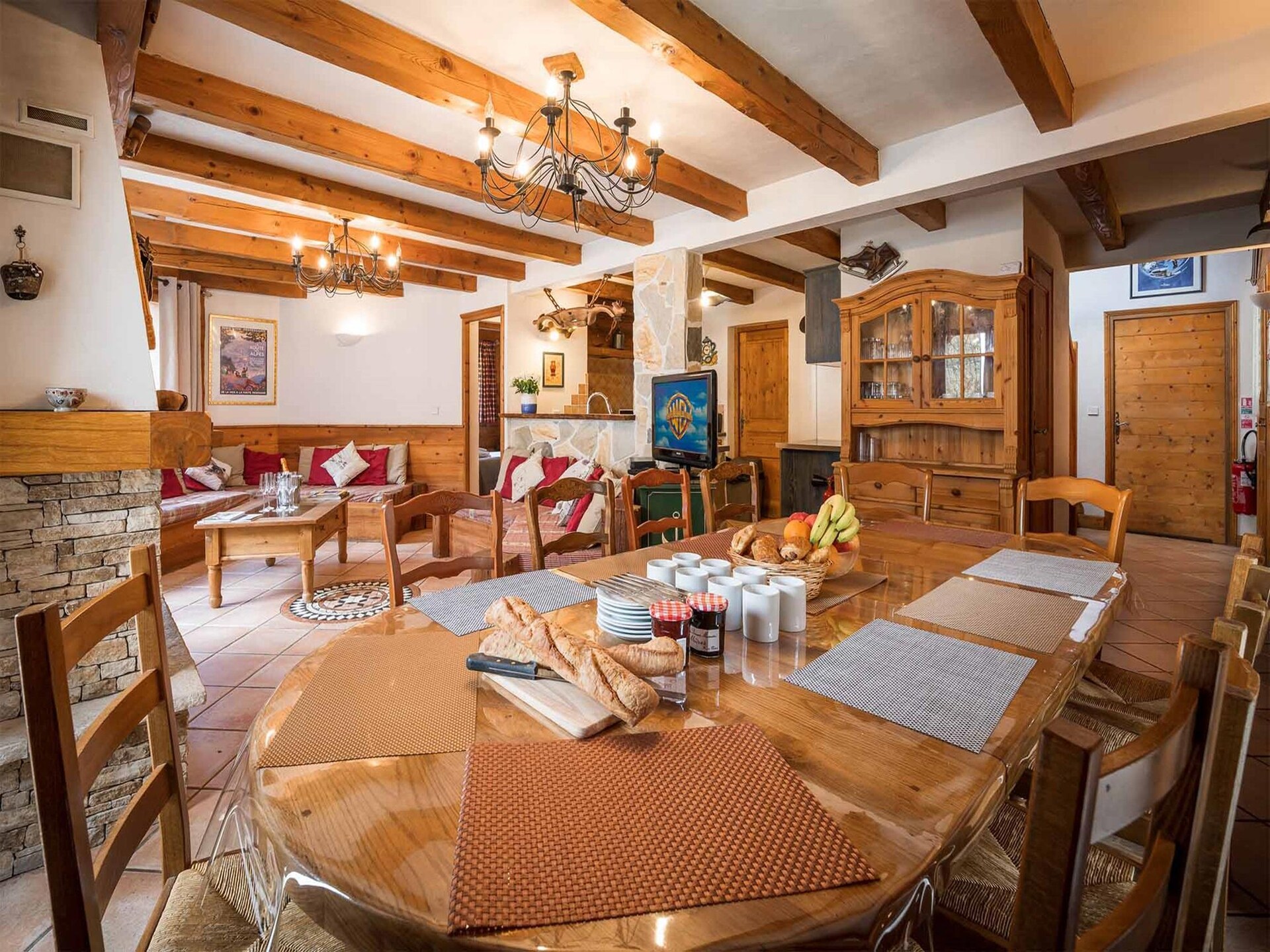 Chalet Lea: Ruim 12-persoons chalet direct aan de piste in La Tania - foto 4