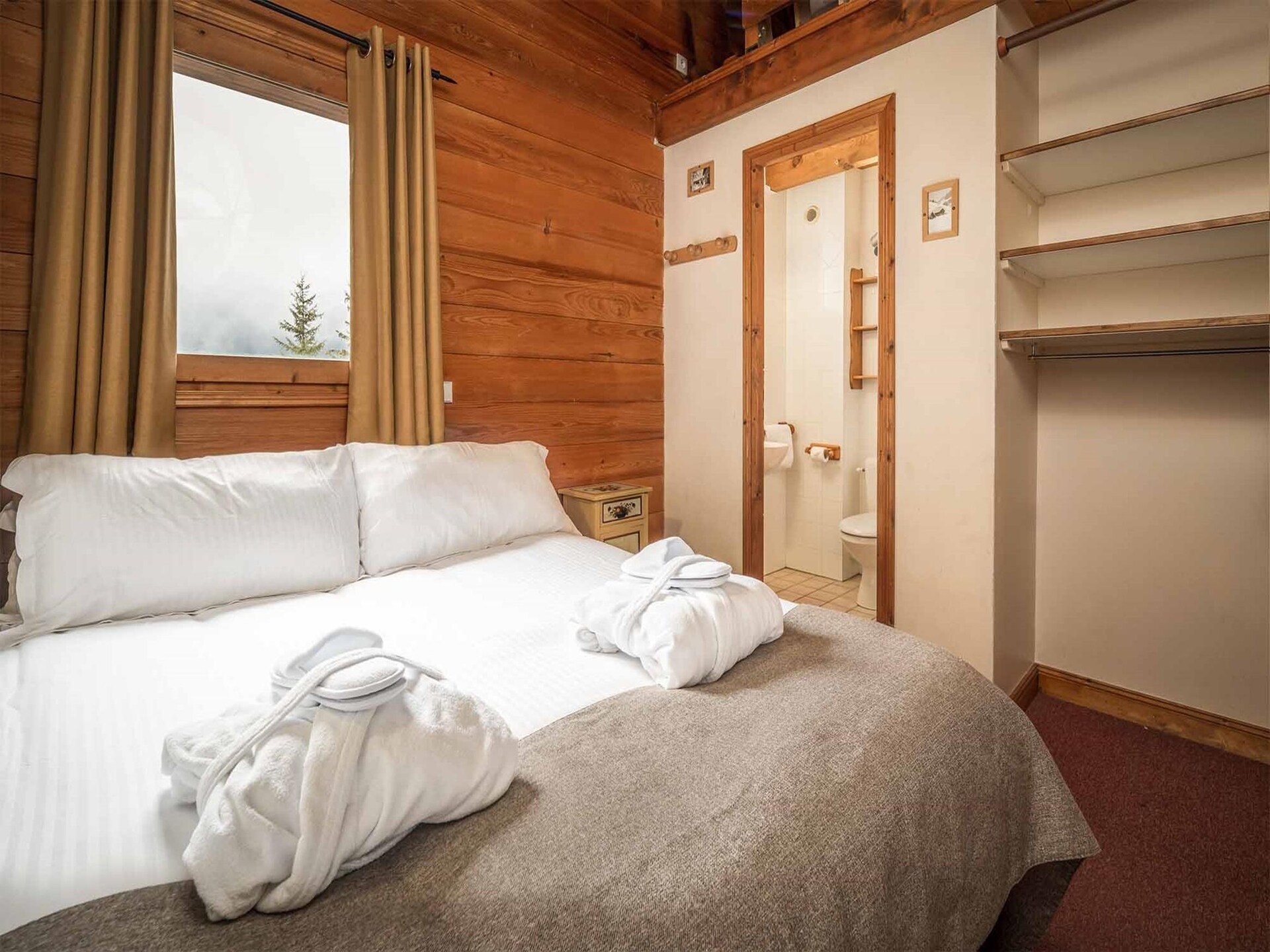 Chalet Lea: Ruim 12-persoons chalet direct aan de piste in La Tania - foto 7