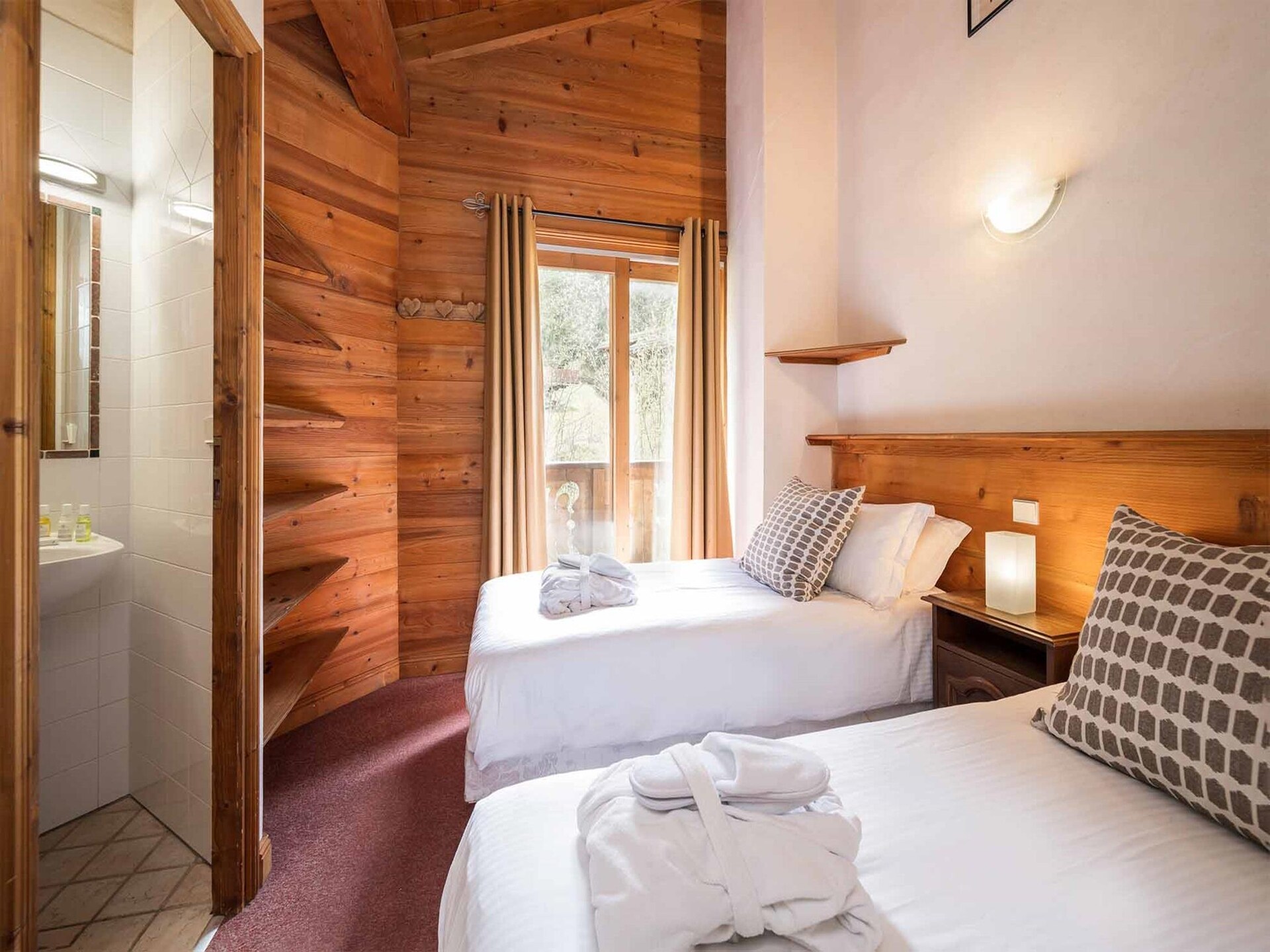 Chalet Lea: Ruim 12-persoons chalet direct aan de piste in La Tania - foto 21