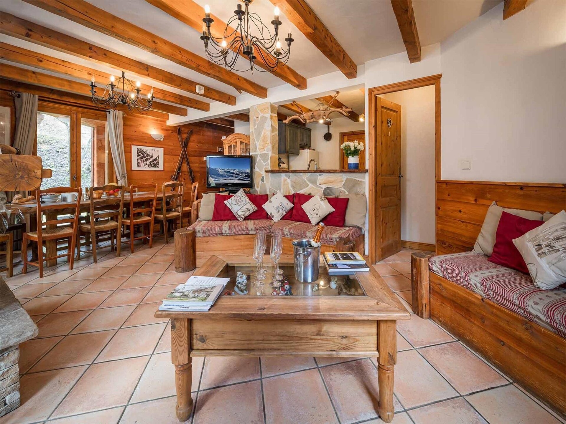 Chalet Lea: Ruim 12-persoons chalet direct aan de piste in La Tania - foto 16