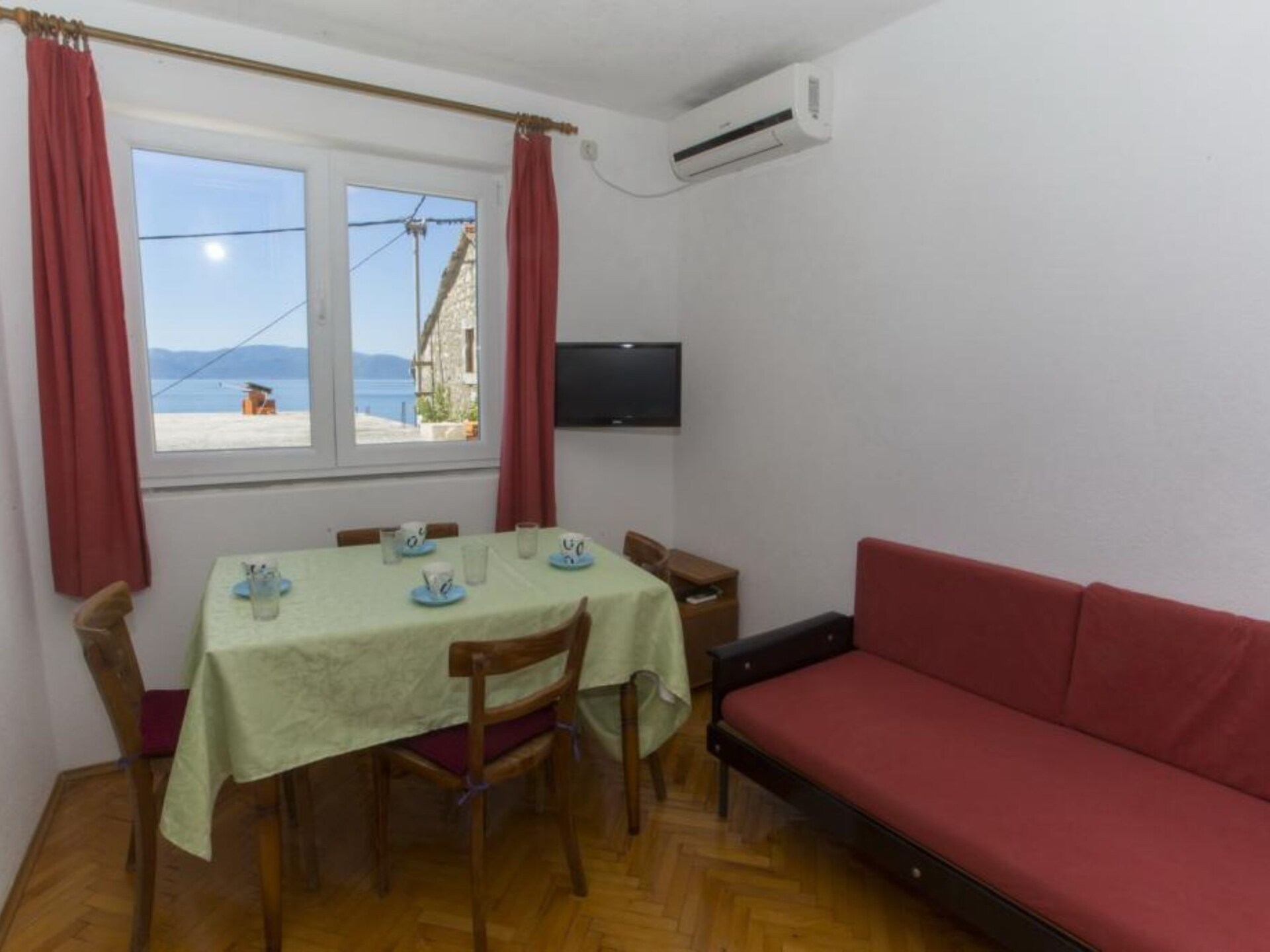 Appartement met terras direct aan zee in Brist voor 5 personen - foto 3