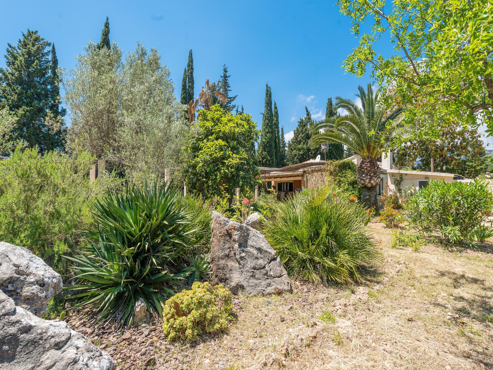 Vrijstaande villa met privézwembad en sportveld aan de golfbaan in Campanet - foto 49
