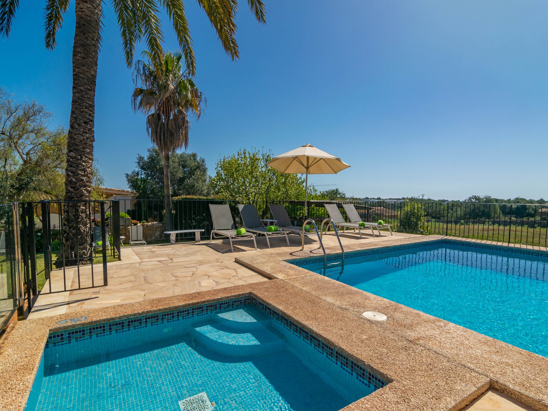Privézwembad en rust in Villa Na Burguera, Cala D'or - foto 2