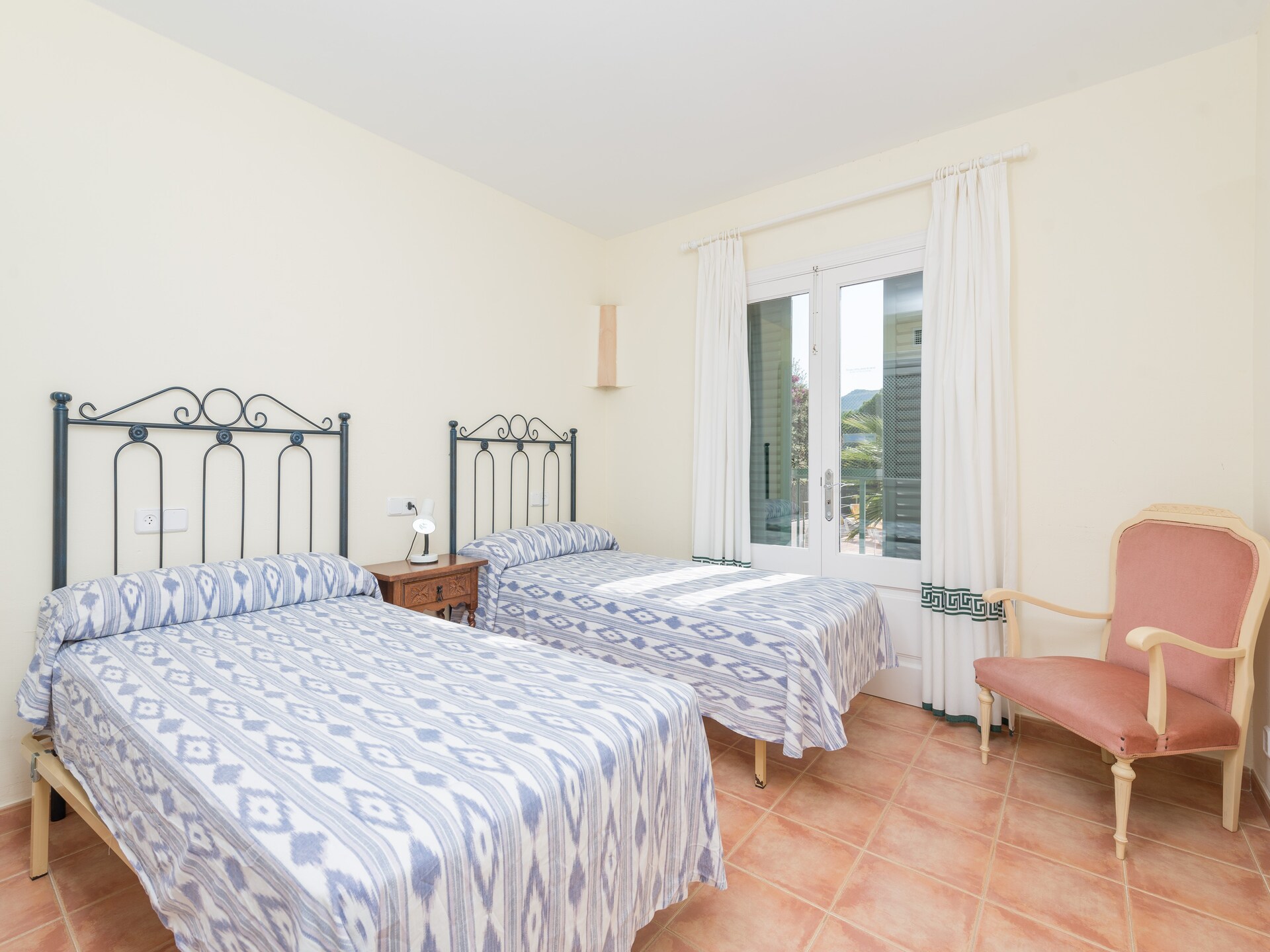 Vrijstaande villa met privézwembad op 100 meter van het strand in Cala Sant Vicenç - foto 27