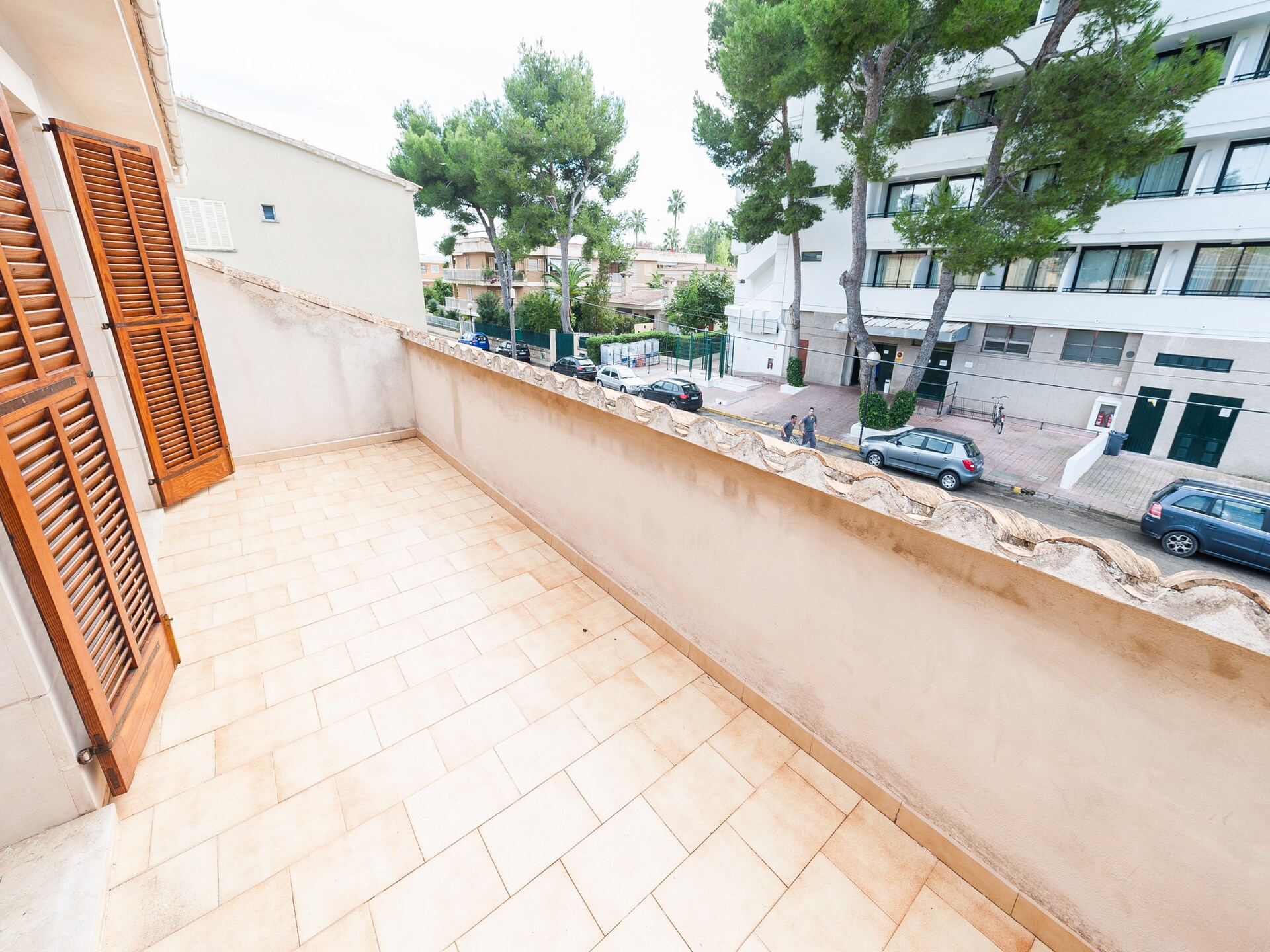 Ruime familietent aan de golfbaan in Port d'Alcúdia, 100m van strand - foto 18