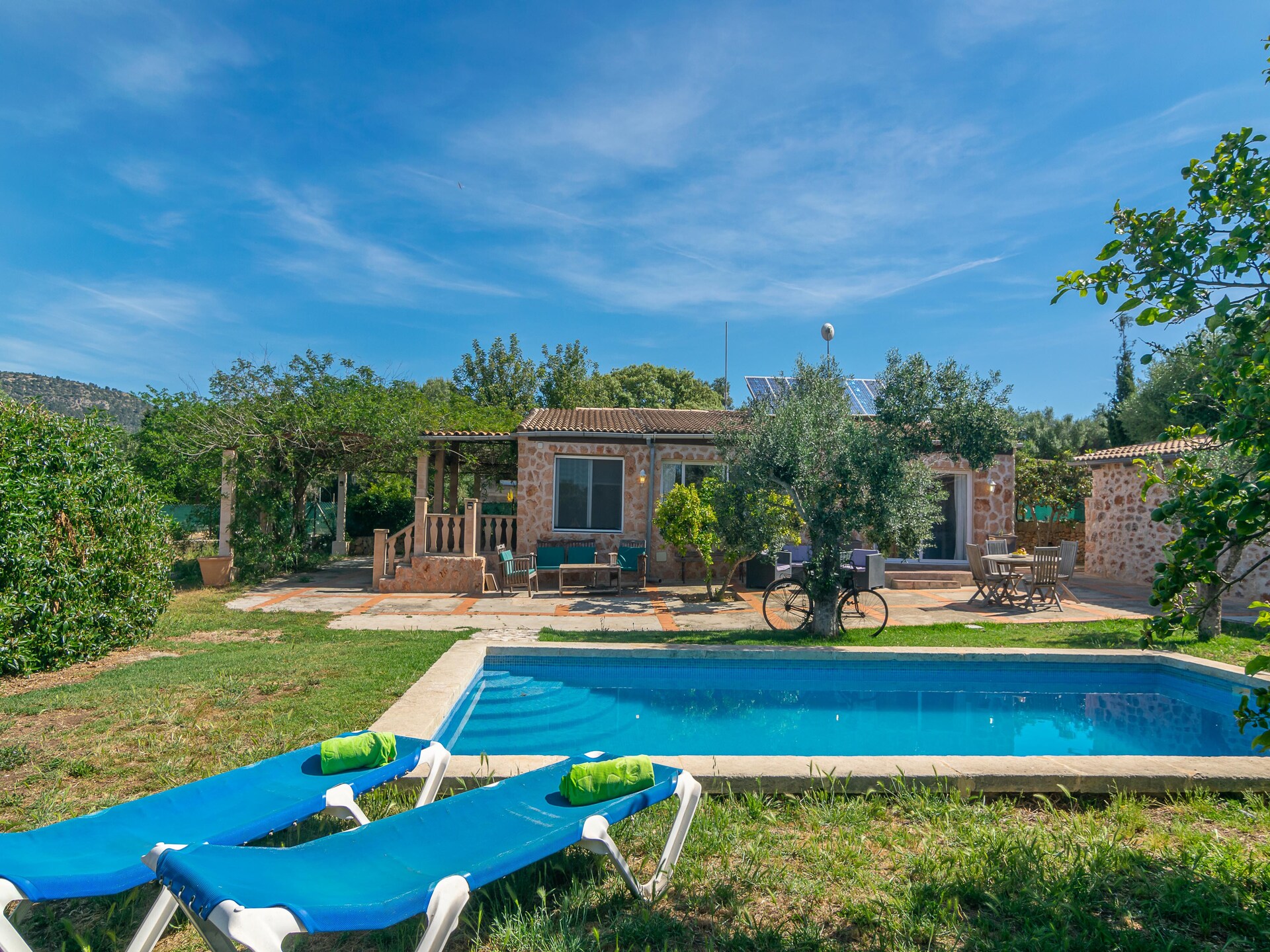 Vrijstaande villa aan de golfbaan in Llucmajor met privézwembad - foto 10