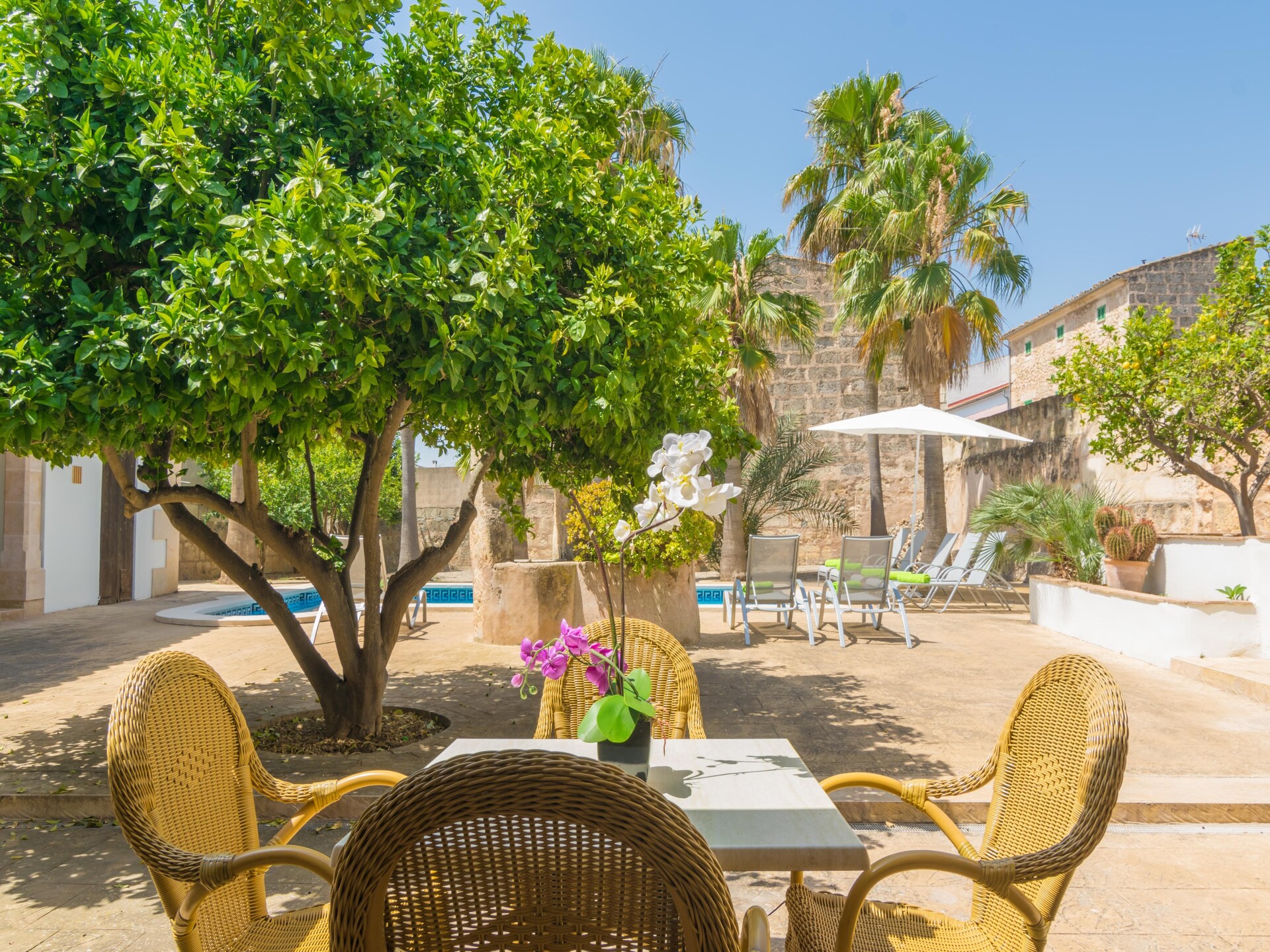 Authentieke Mallorcaanse villa met privézwembad aan de golfbaan in Maria de la Salut - foto 31