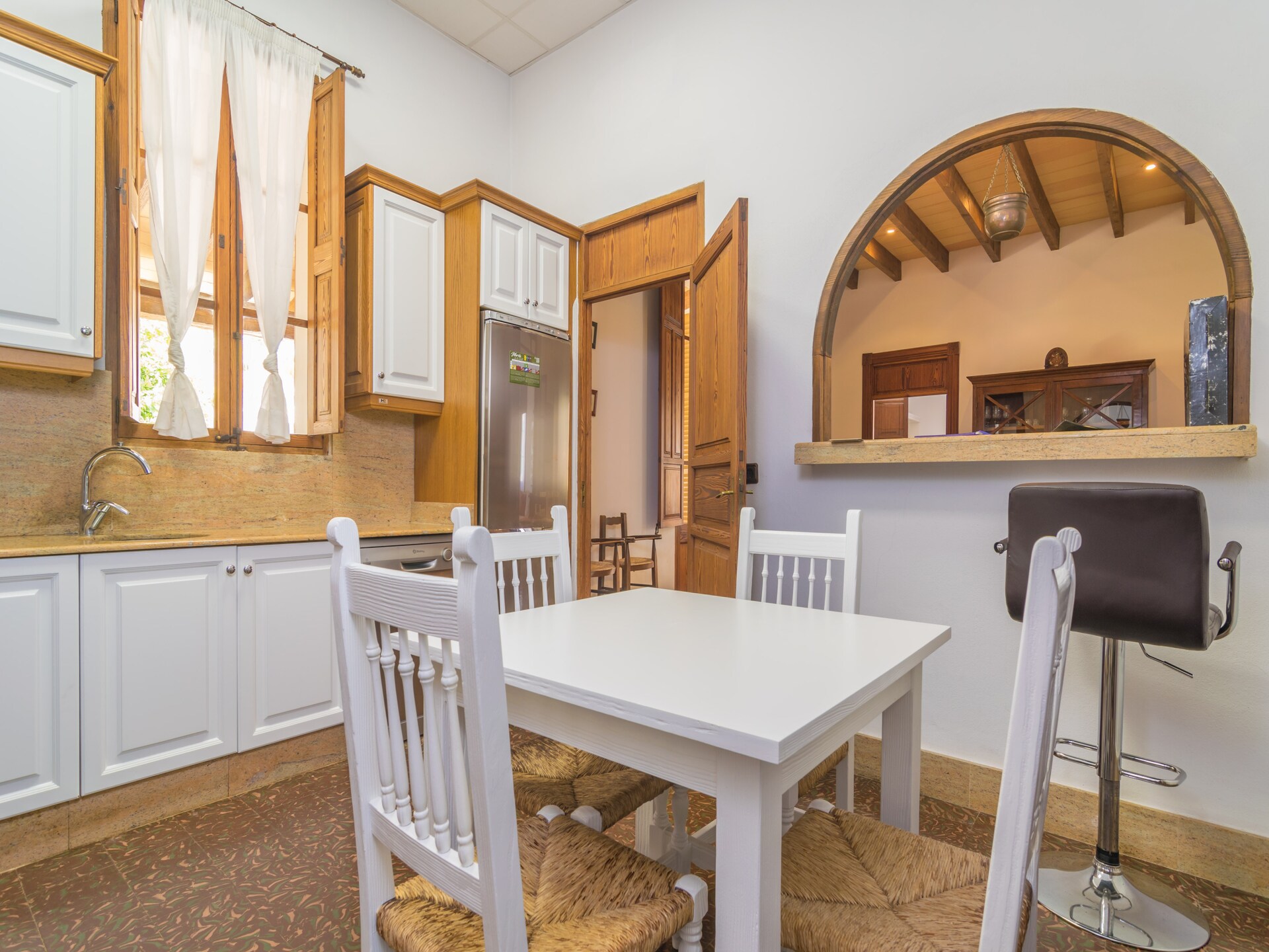 Authentieke Mallorcaanse villa met privézwembad aan de golfbaan in Maria de la Salut - foto 15