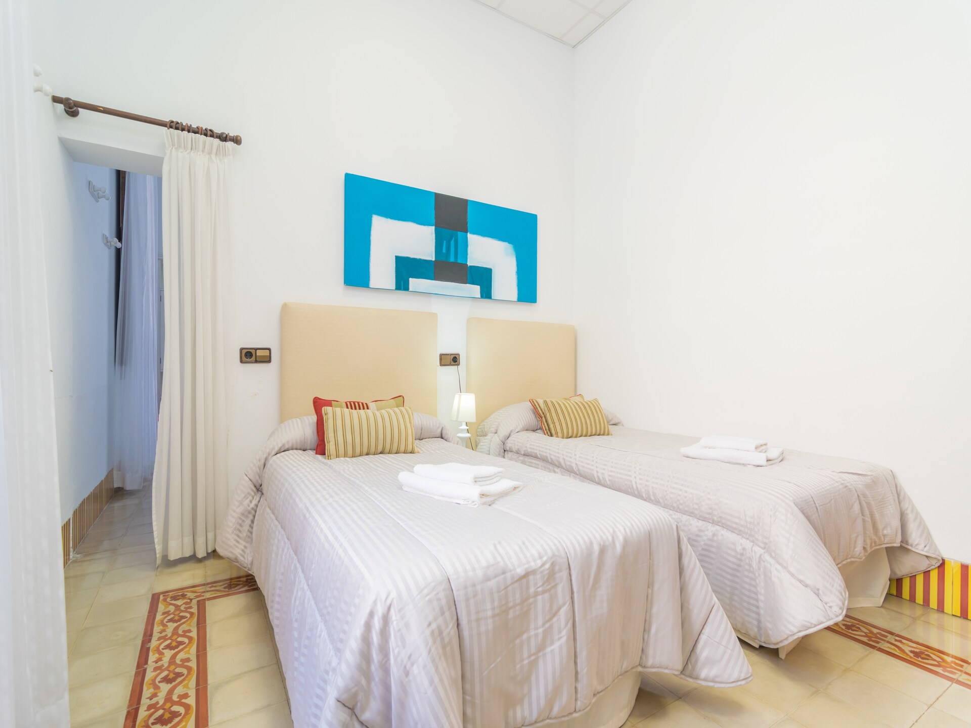 Authentieke Mallorcaanse villa met privézwembad aan de golfbaan in Maria de la Salut - foto 17