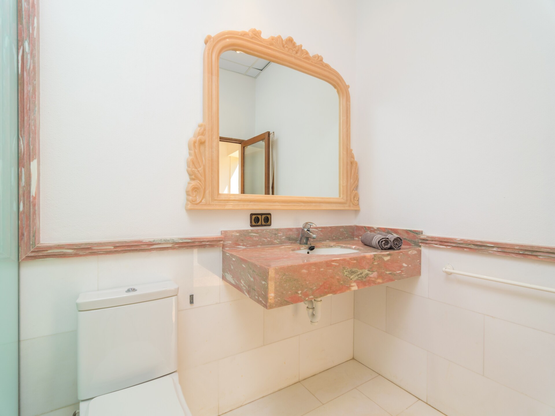 Authentieke Mallorcaanse villa met privézwembad aan de golfbaan in Maria de la Salut - foto 28