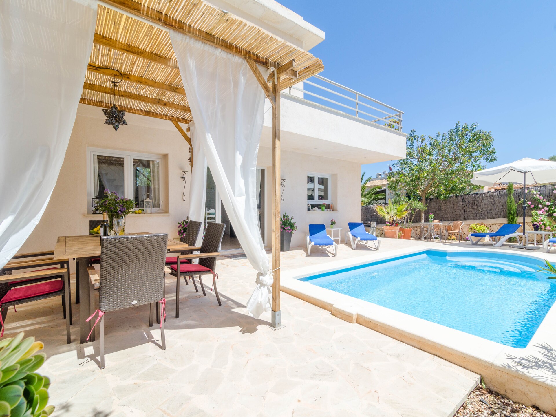 Vrijstaande villa met privézwembad, vlakbij Cala Santanyí - foto 8