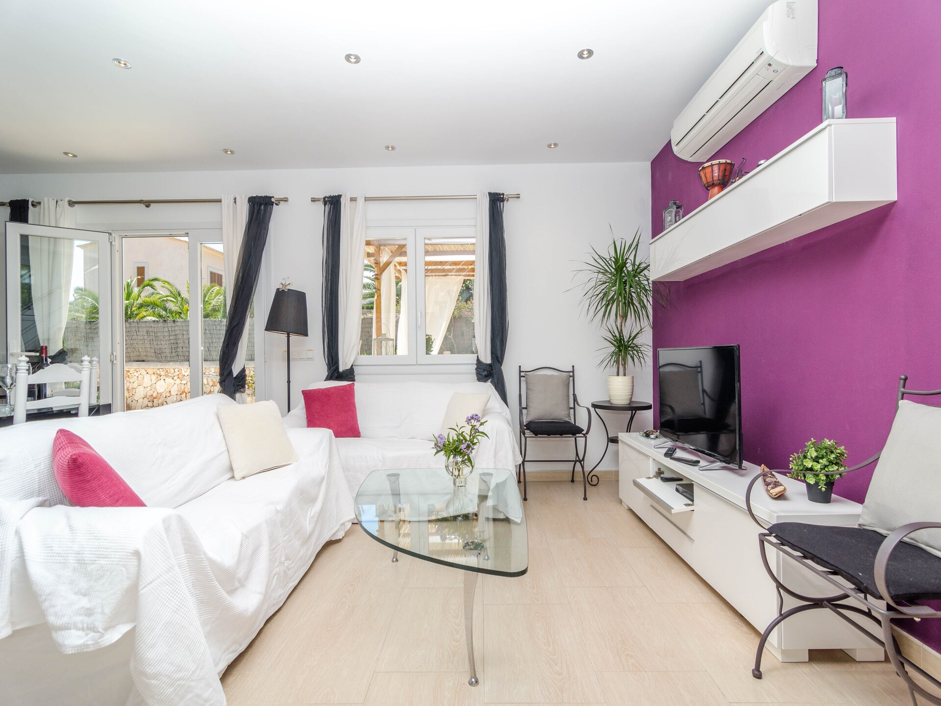 Vrijstaande villa met privézwembad, vlakbij Cala Santanyí - foto 2
