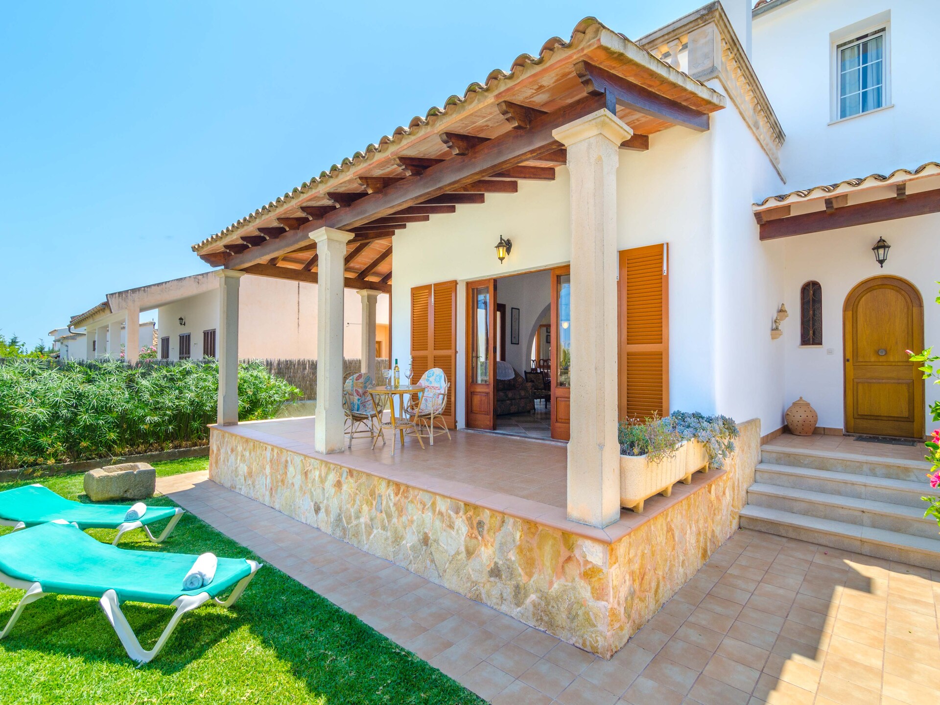 Zonnig appartement met groot terras aan de golfbaan in Portocolom - foto 1