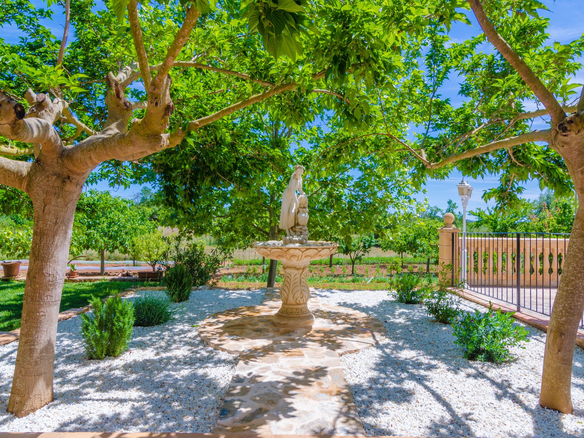 Vrijstaande villa met privézwembad en tennisbaan aan golfbaan Manacor - foto 30