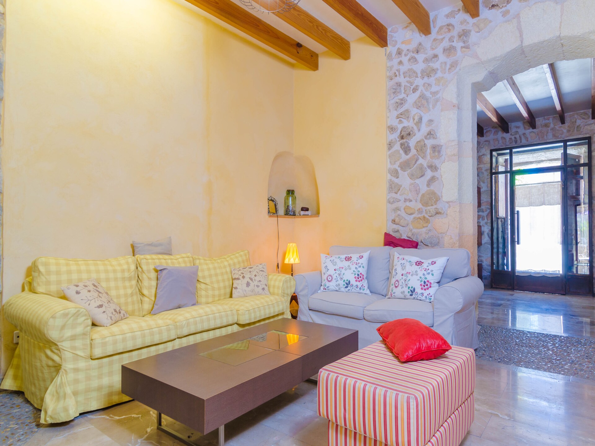 Villa met privézwembad in hartje Vilafranca de Bonany - foto 2