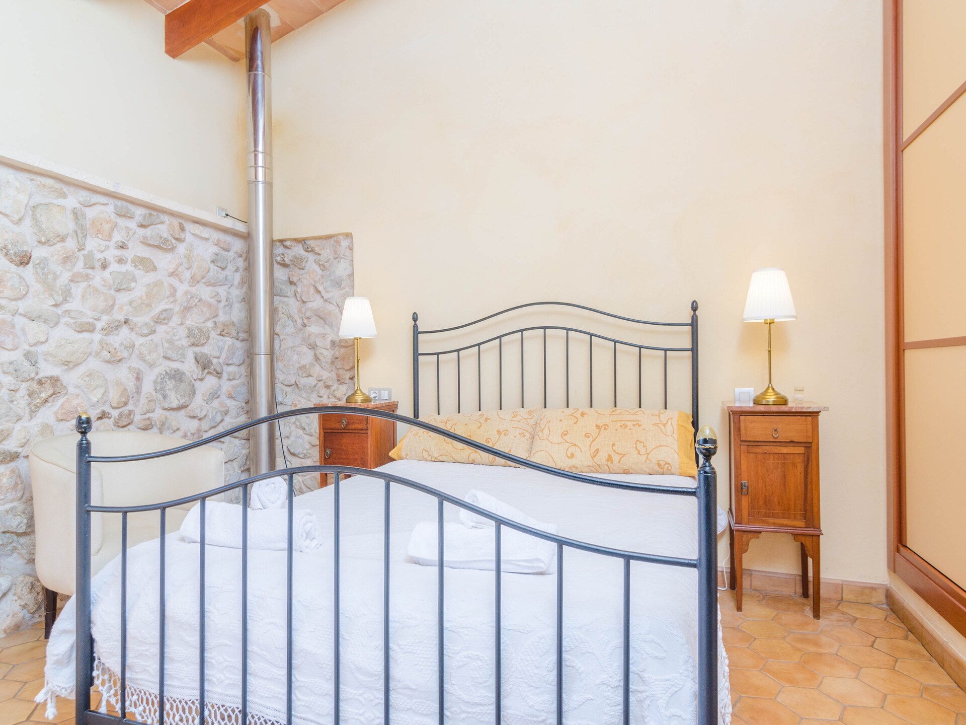 Villa met privézwembad in hartje Vilafranca de Bonany - foto 17