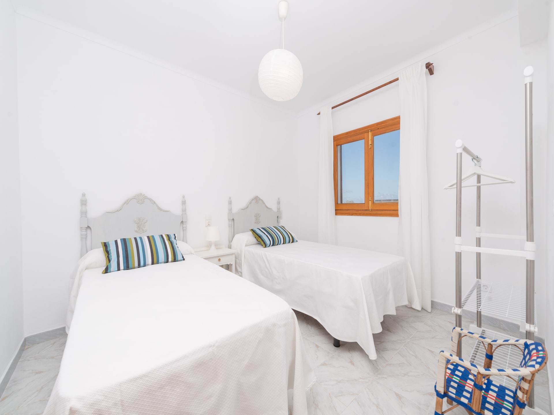 Aan het strand: Ruime tent Can Fusteret in Son Serra De Marina - foto 16