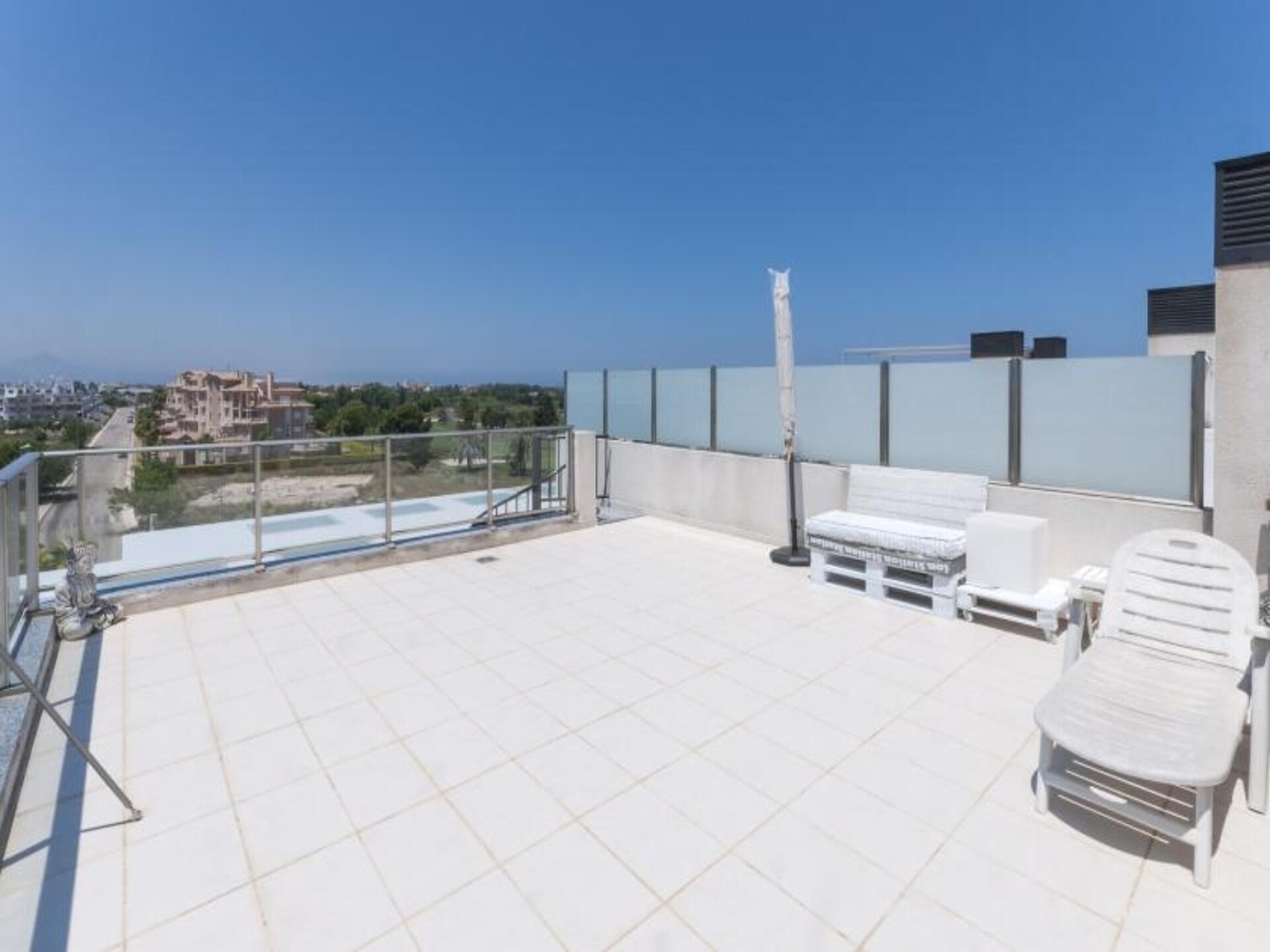 Modern appartement Poema in Oliva Nova met dakterras - foto 27