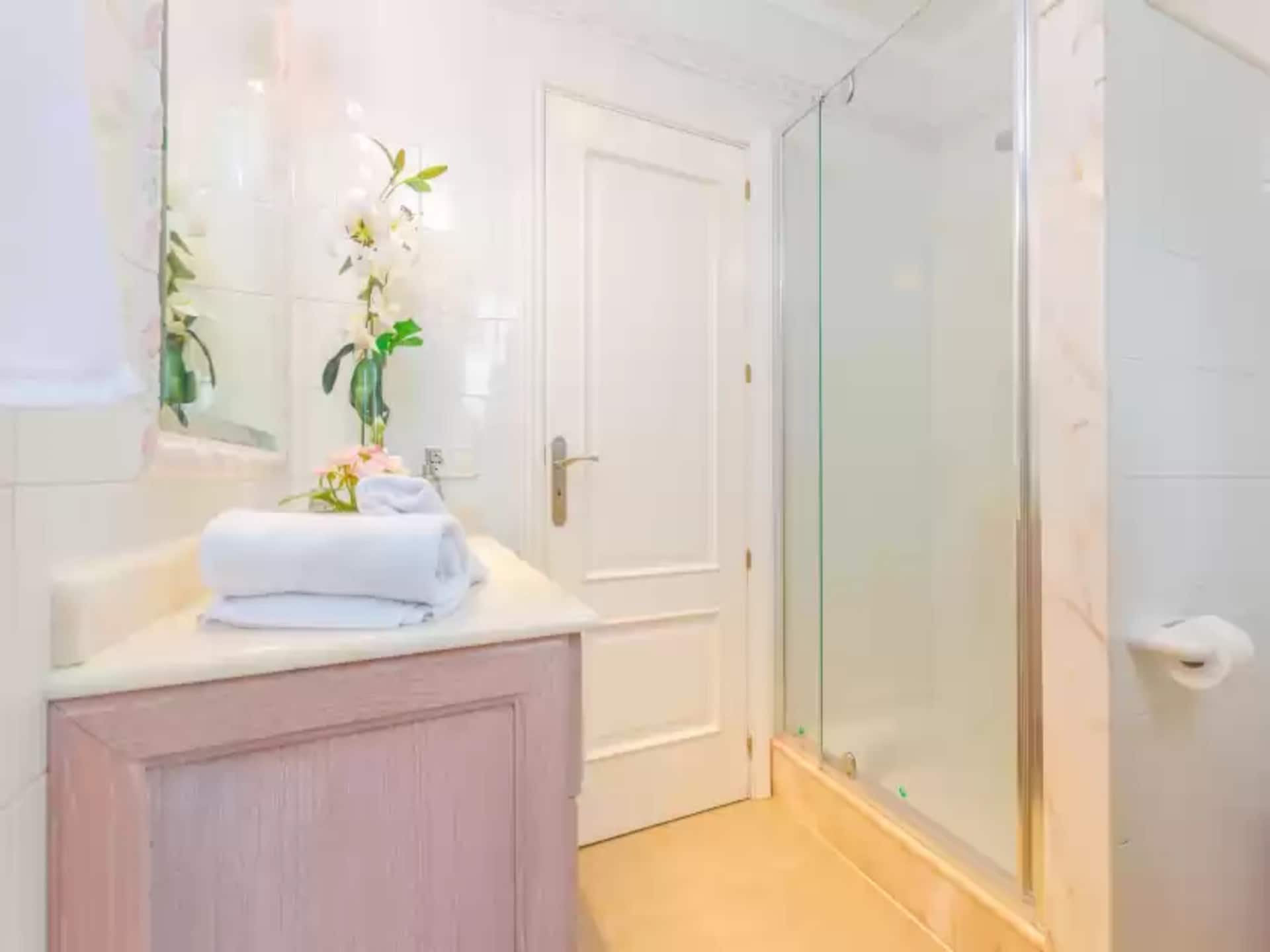 Vrijstaande villa met privézwembad op 950 meter van strand Cala Egos - foto 35