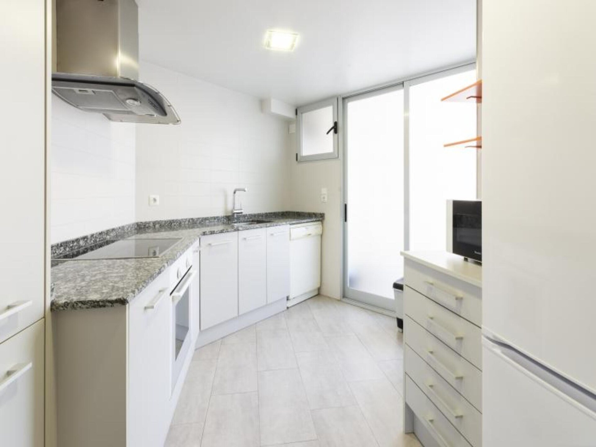 Licht appartement op 300 meter van strand Playa de Oliva met terras - foto 11