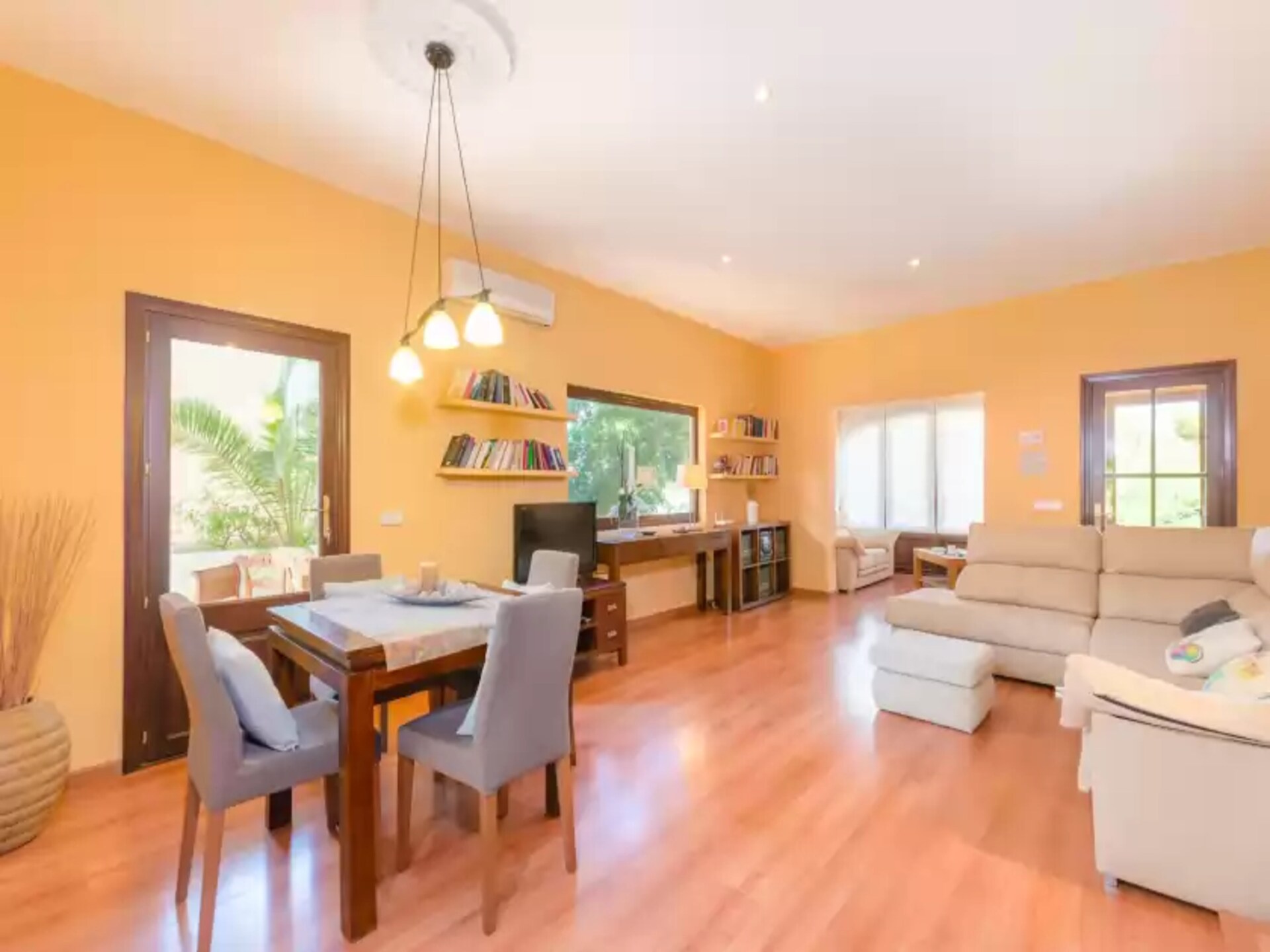 Sfeervolle tent aan de golfbaan in Son Serra De Marina, 500m van strand - foto 12